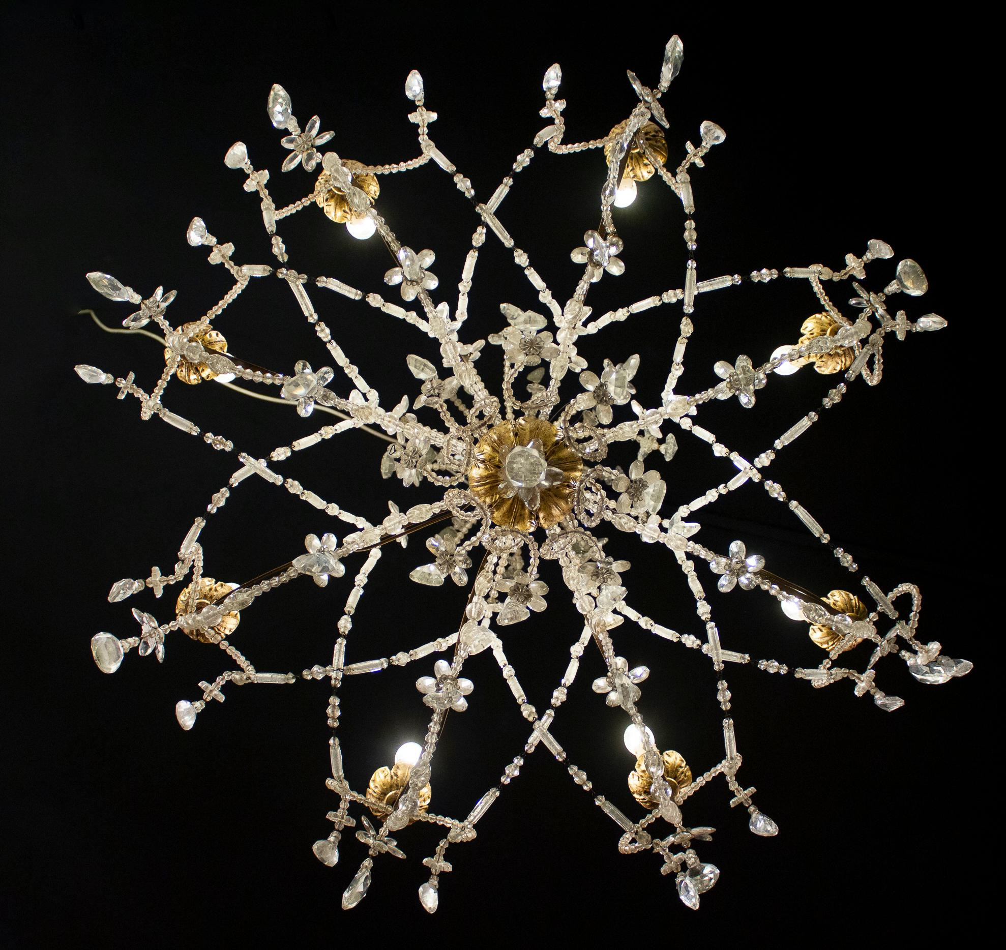 Pair of Italian Giltwood and Crystal Chandelier 18th Century Great Beauty In Good Condition For Sale In Rome, IT