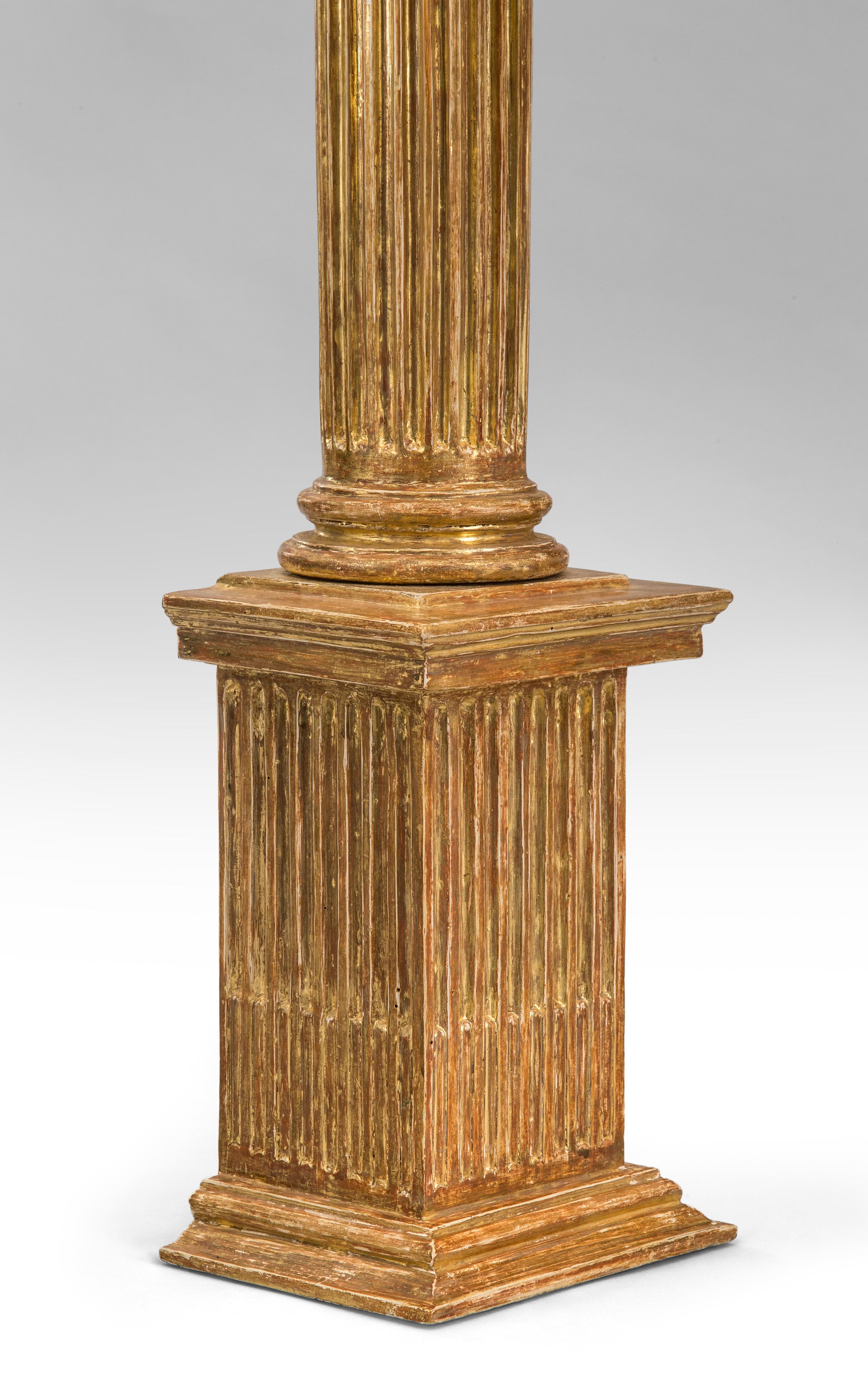 Pair of Italian Giltwood Classical Columns In Good Condition In New York, NY