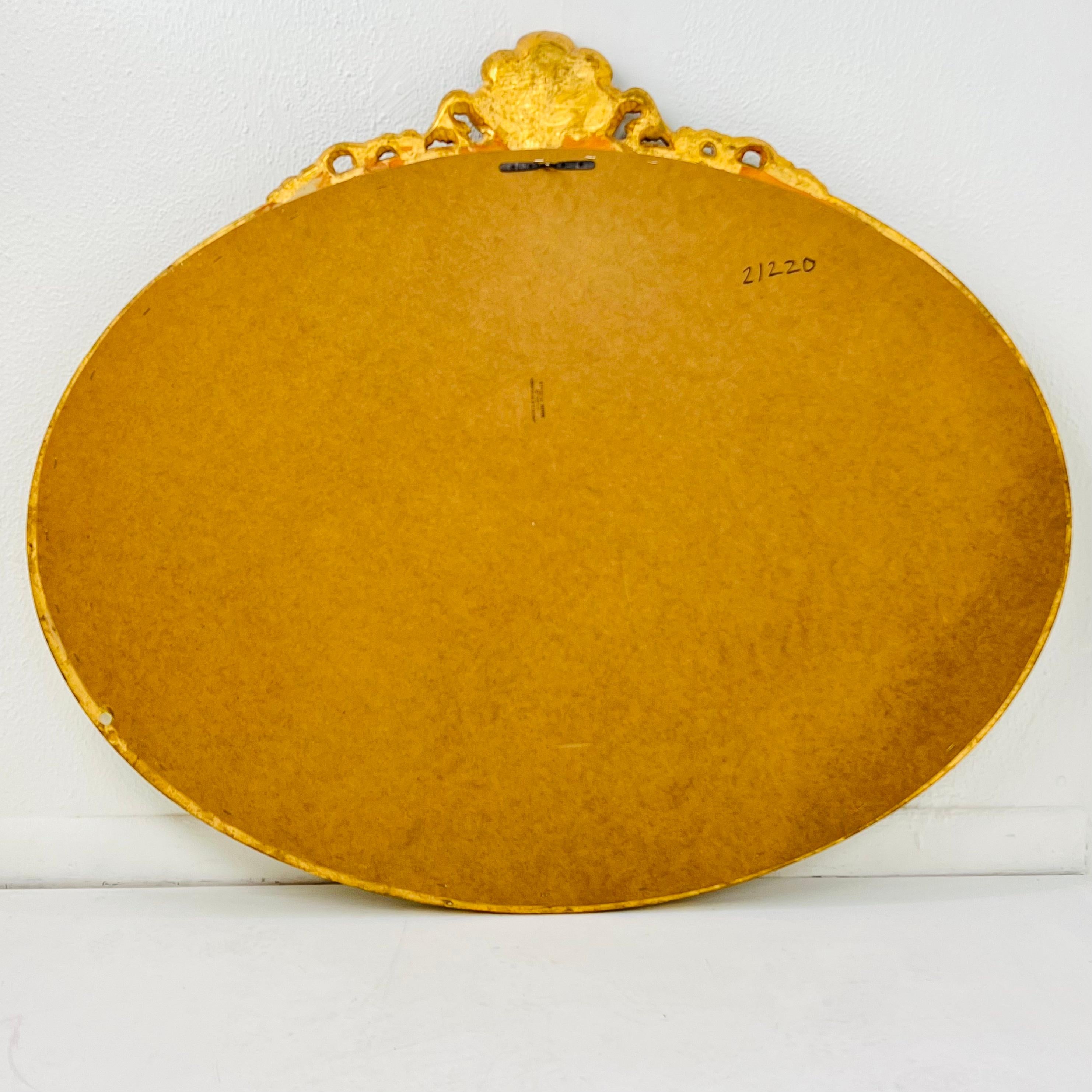 Coppia di specchi italiani in legno d'orato a conchiglia Antique Mirror in vendita 6