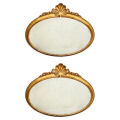 Coppia di specchi italiani in legno d'orato a conchiglia Antique Mirror