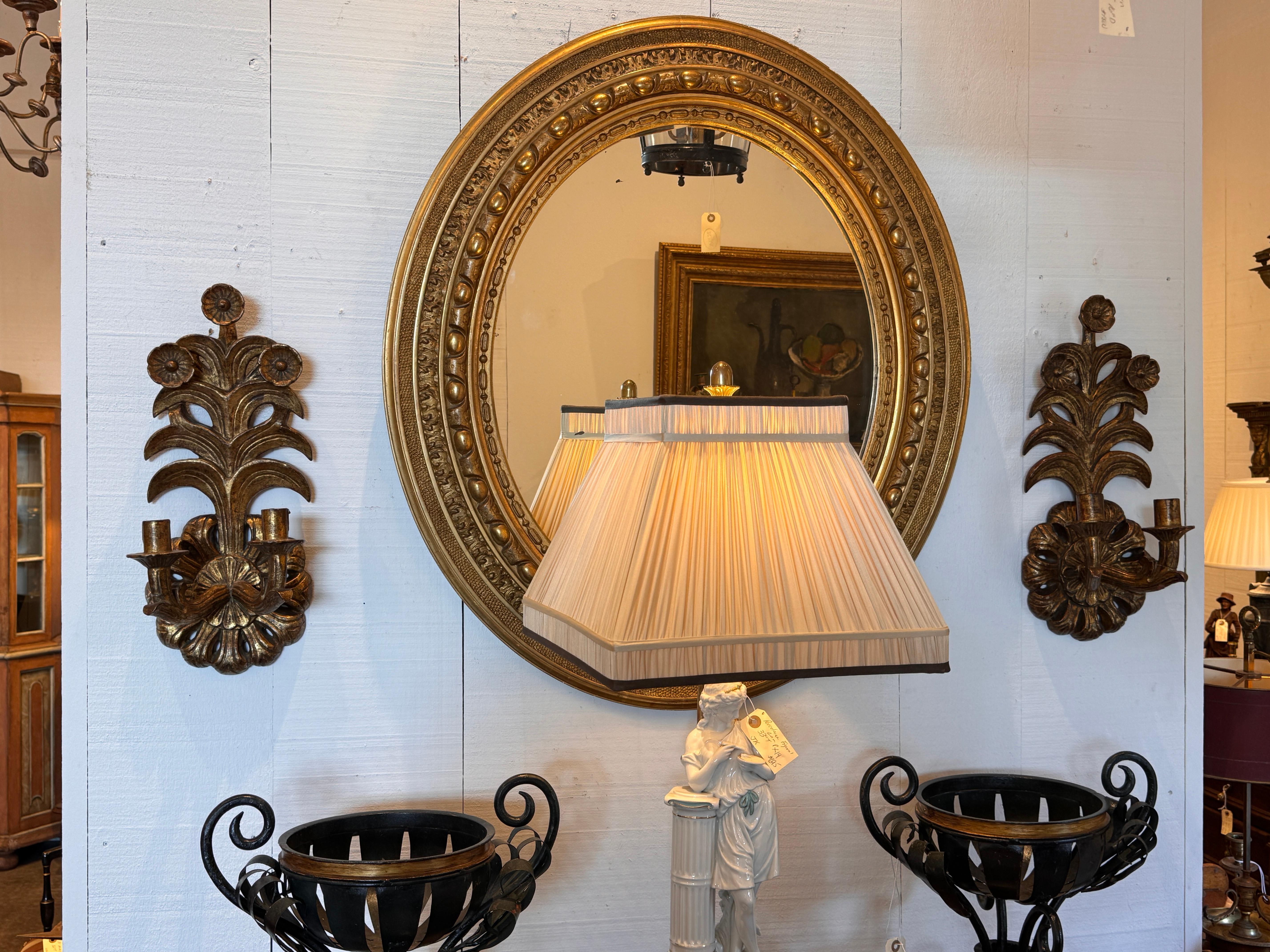 Paire d'appliques italiennes en bois doré Bon état - En vente à Charlottesville, VA