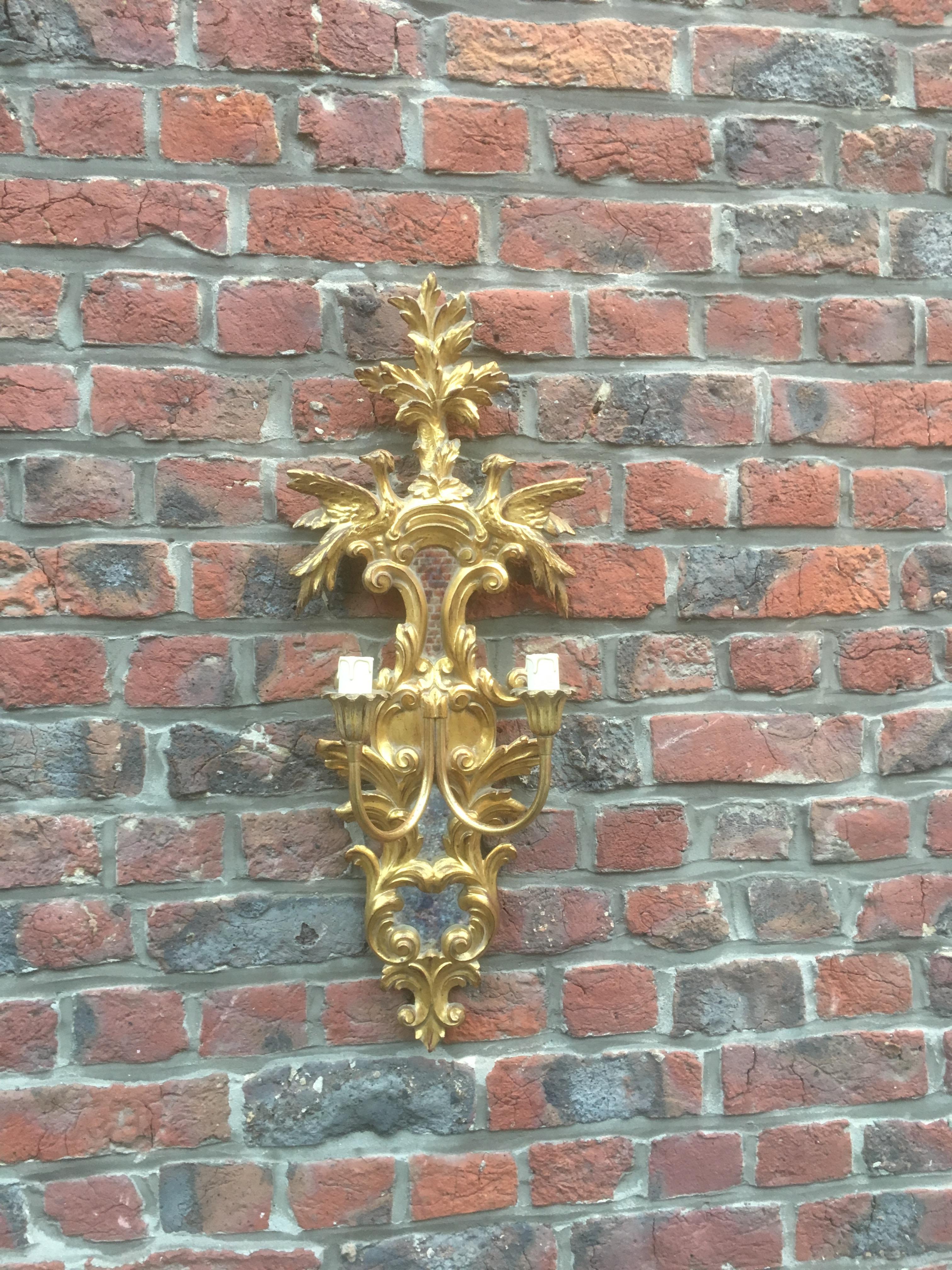 two Italian Giltwood Sconces with Mirrors, circa 1950 For Sale 3
