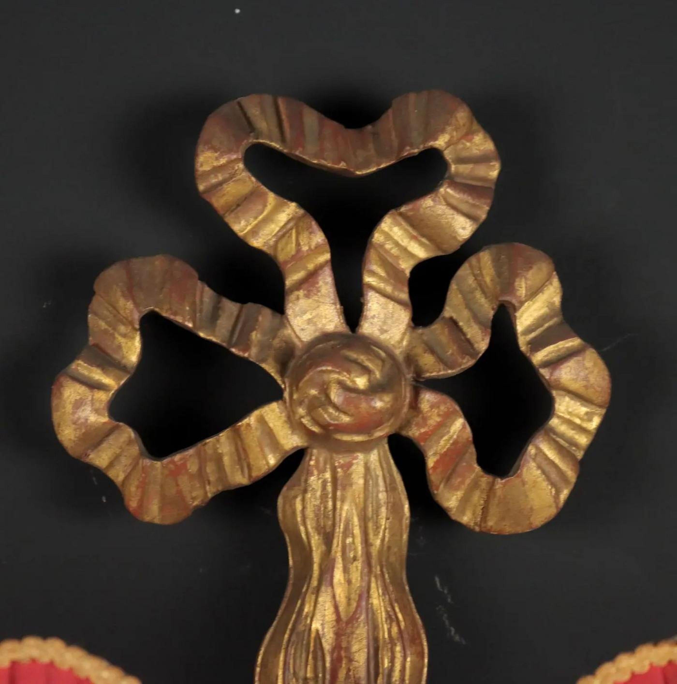 Paire d'appliques à tole en bois doré - Circa 1880 en vente 2