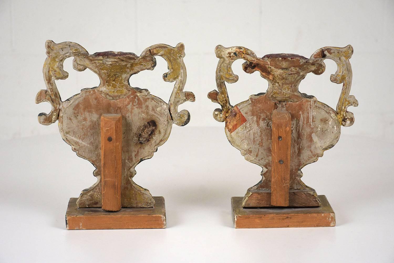 Pair of Italian Giltwood Urns, circa 1840s 3
