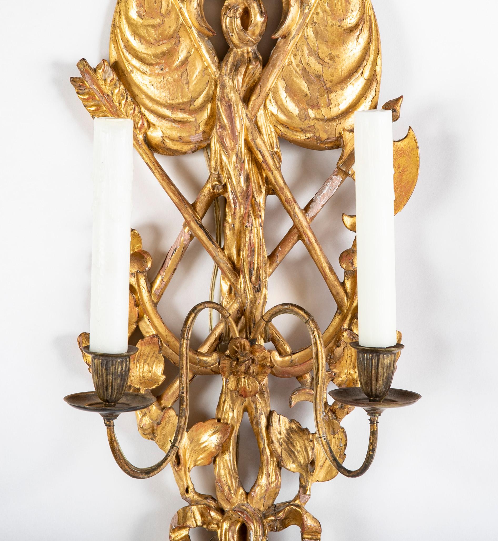 Wood Pair of Italian Giltwood Wall Sconces in Neoclassical Trophy Form For Sale