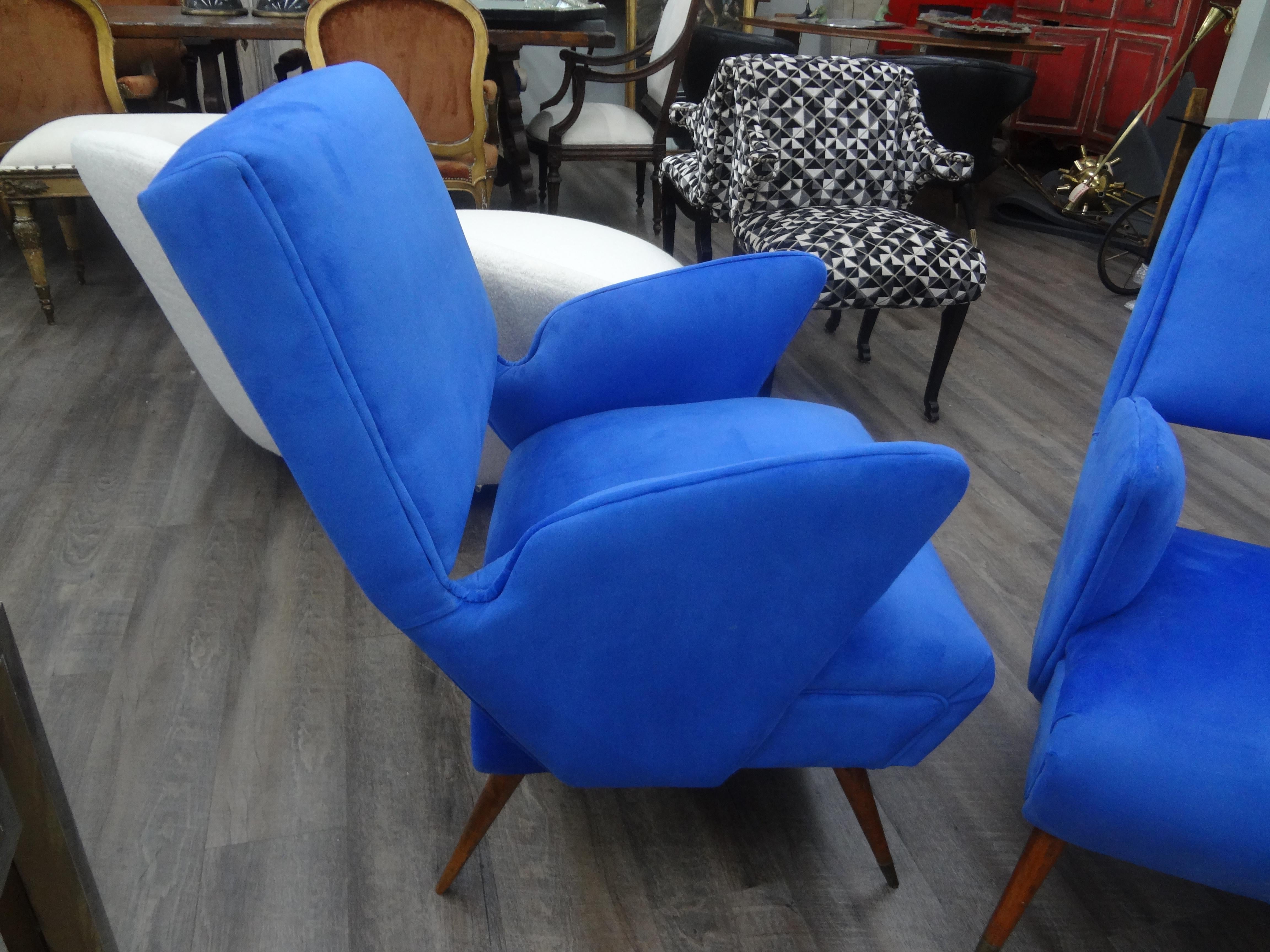Mid-20th Century Pair of Italian Gio Ponti Inspired Lounge Chairs For Sale