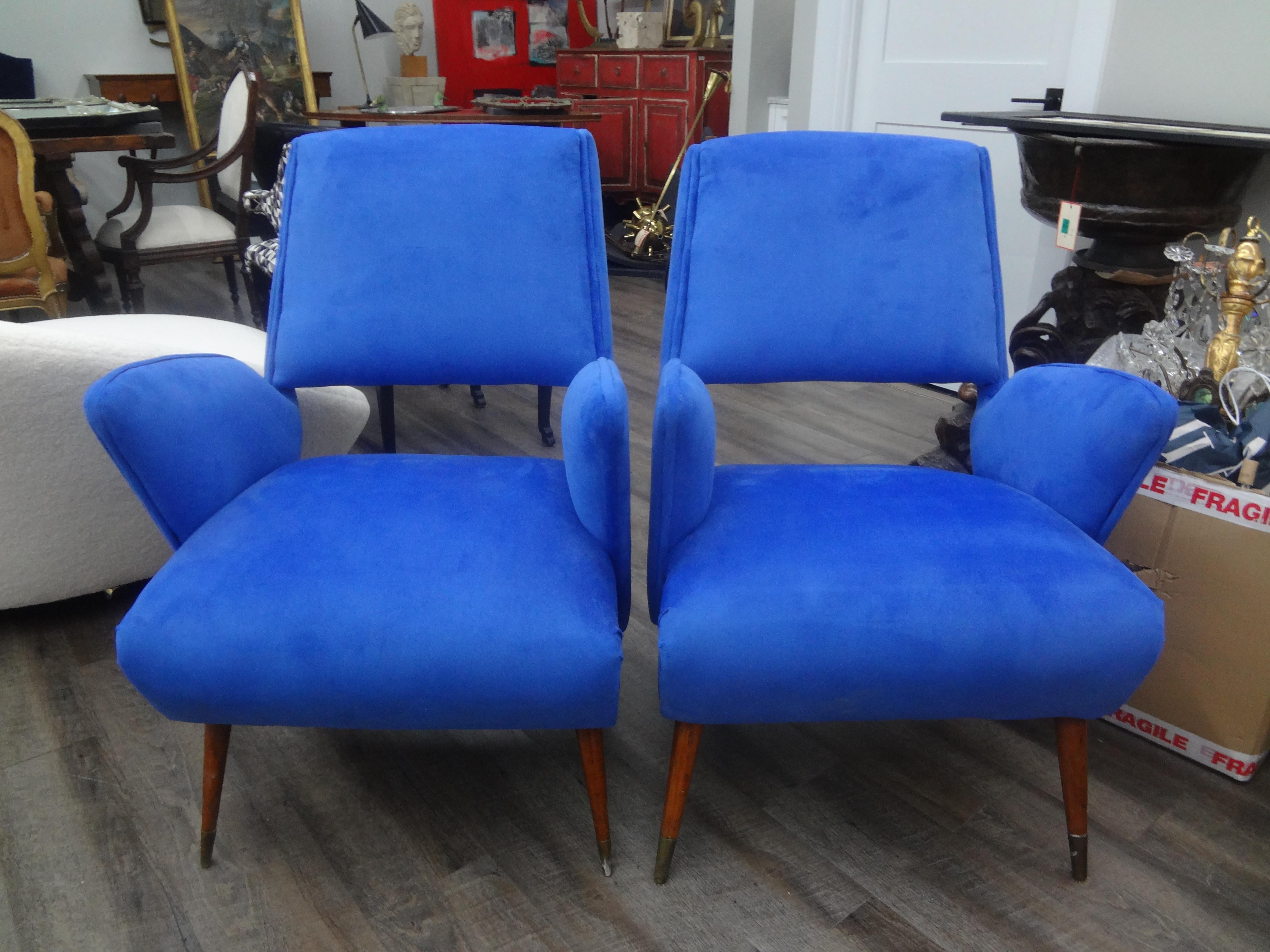 Near Pair of Italian Gio Ponti Inspired Lounge Chairs For Sale 3