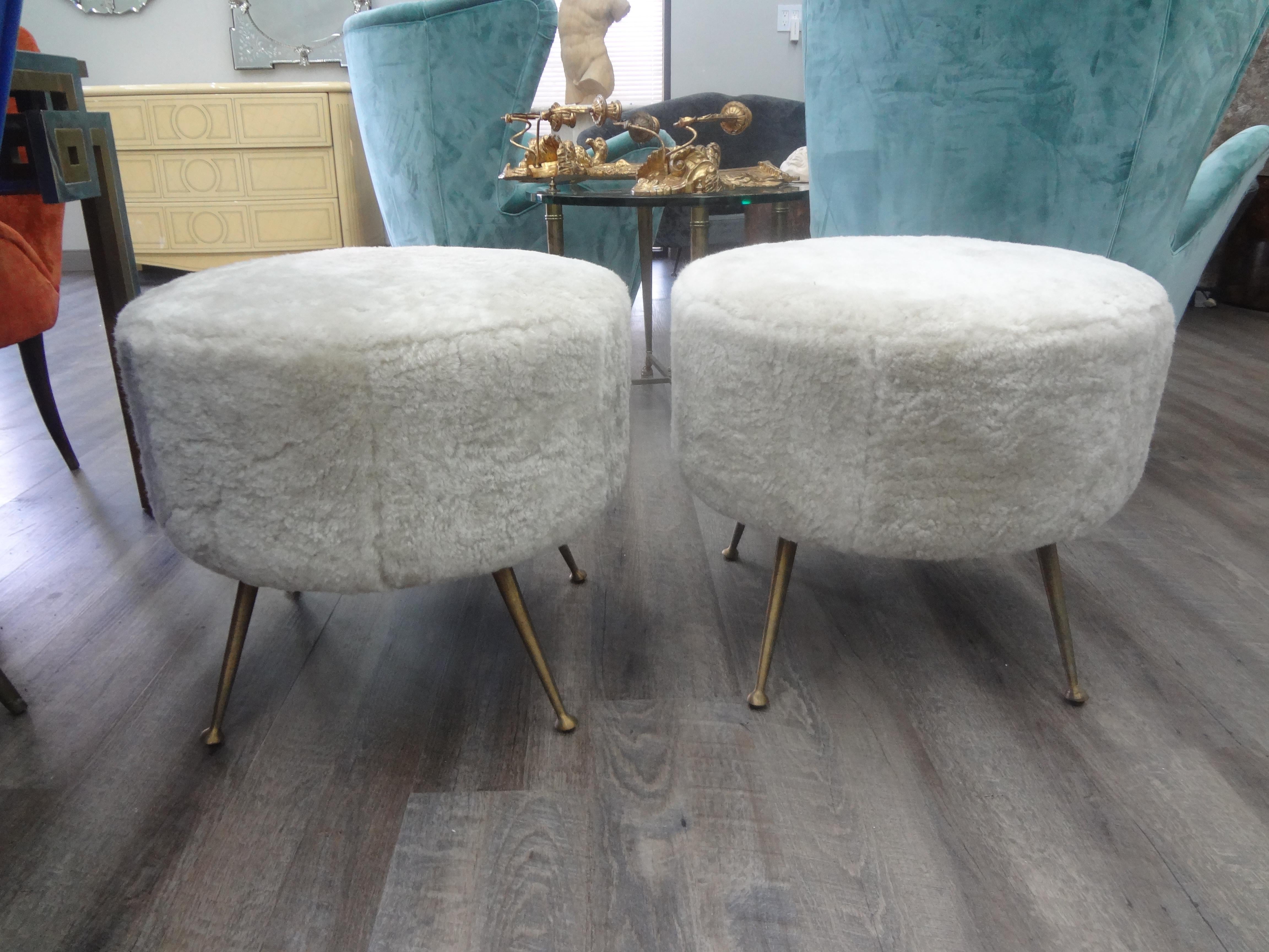 Mid-Century Modern Pair of Italian Gio Ponti Inspired Poufs For Sale