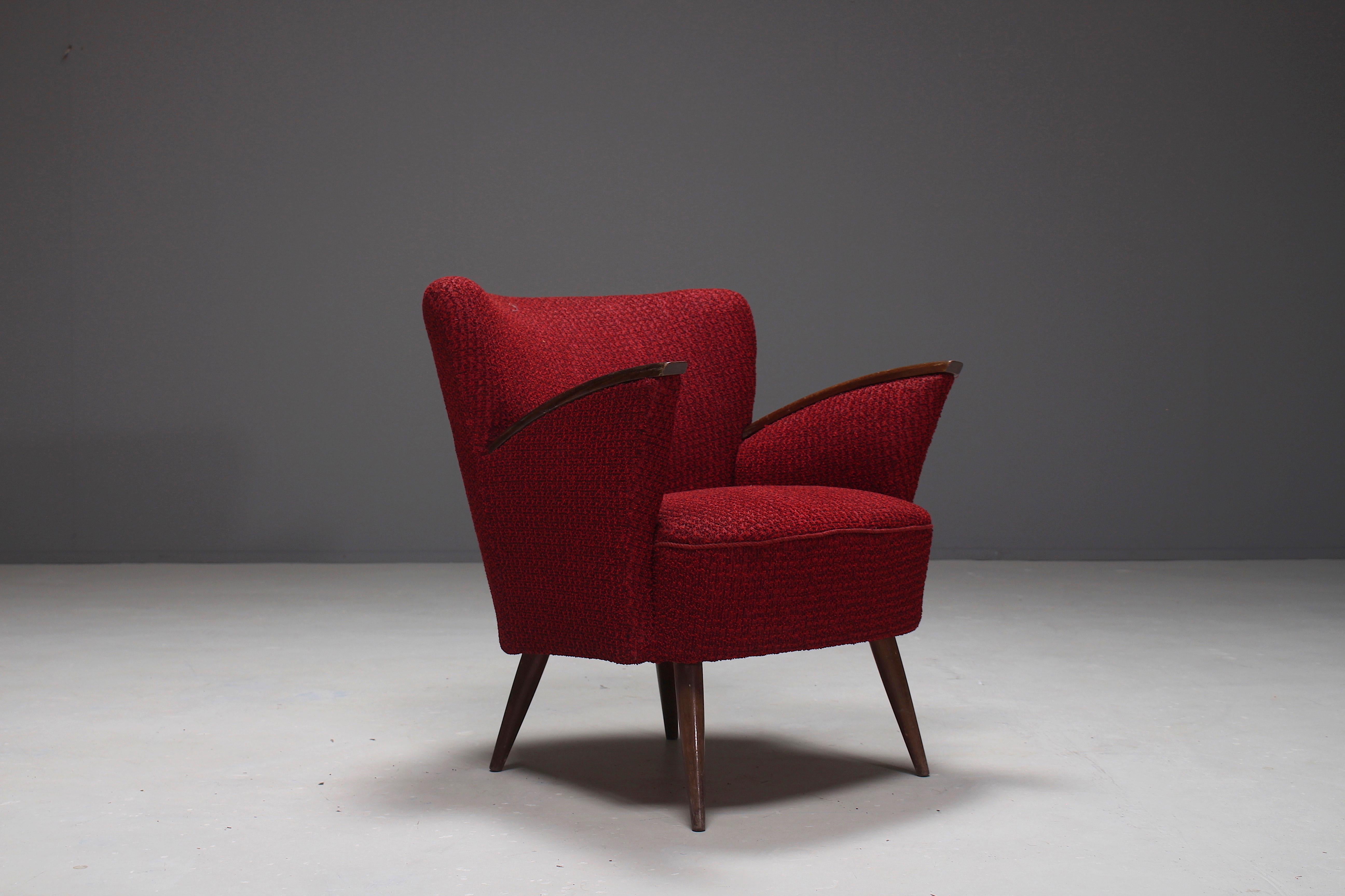 Wood Pair of Italian Gio Ponti Style Club Chairs in Red Wool Fabric, 1950s For Sale