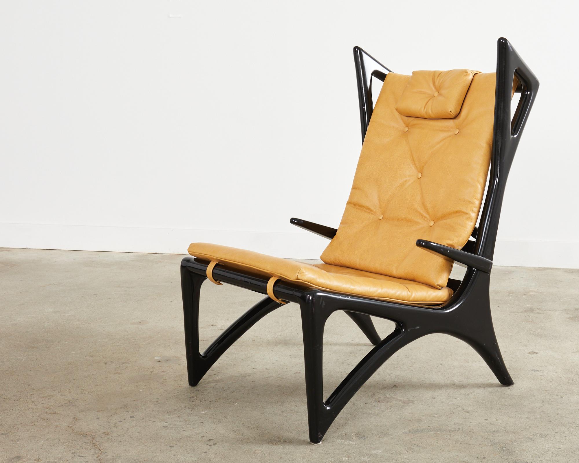 Pair of Italian Gio Ponti Style Ebonized Lounge Chairs For Sale 5