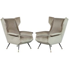 Retro Pair of Italian Gio Ponti Style Mid-Century Modern Parlor Chairs