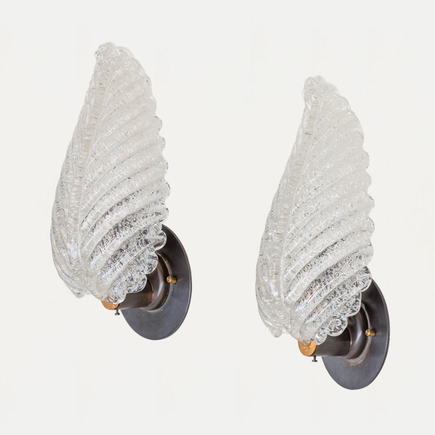 20th Century Pair of Italian Glass Leaf Sconces For Sale