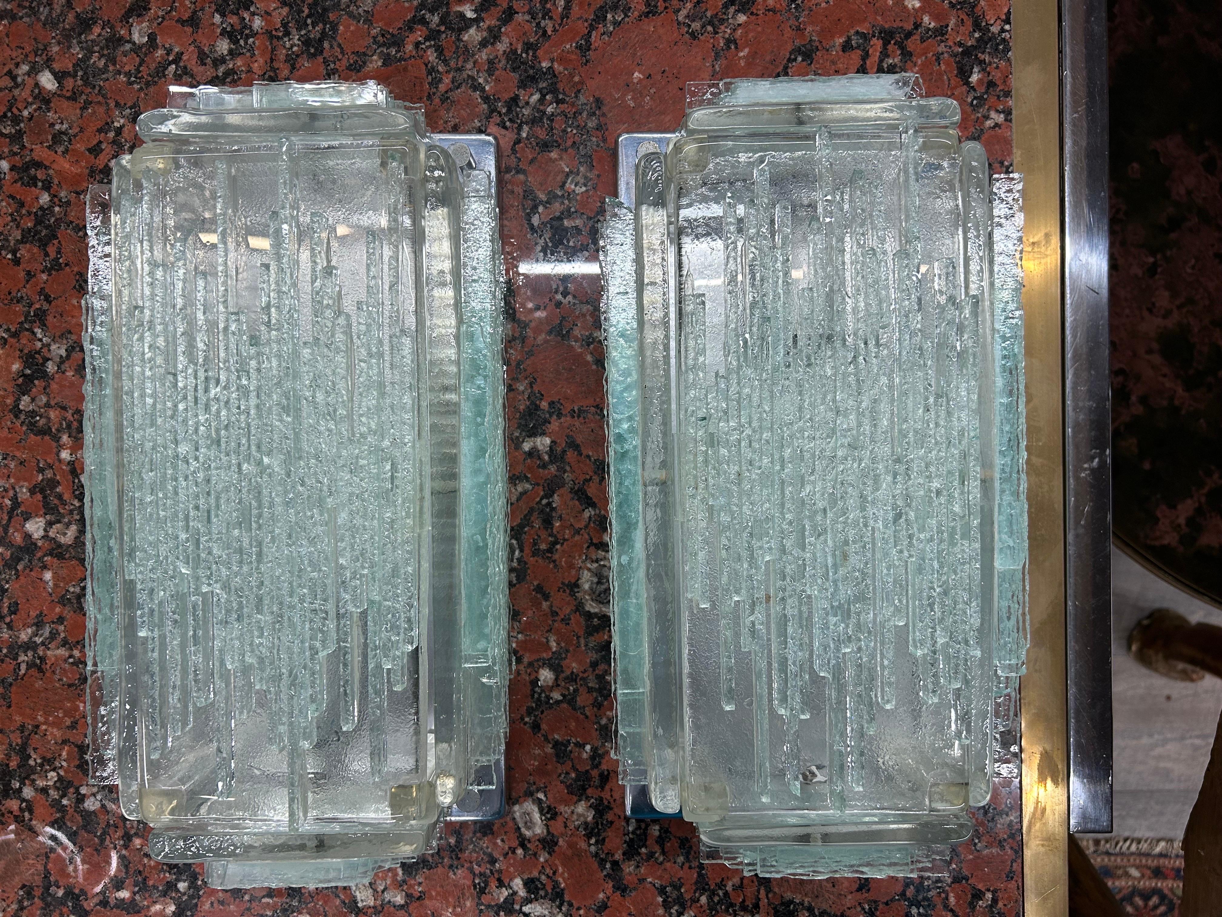 Mid-20th Century Pair Of Italian Glass Sconces By Poliarte For Sale