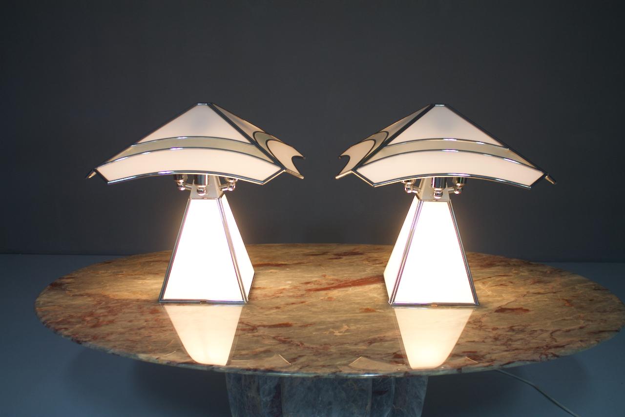Modern Pair of Italian Glass Table Lamps 1980s Tiffany Style For Sale