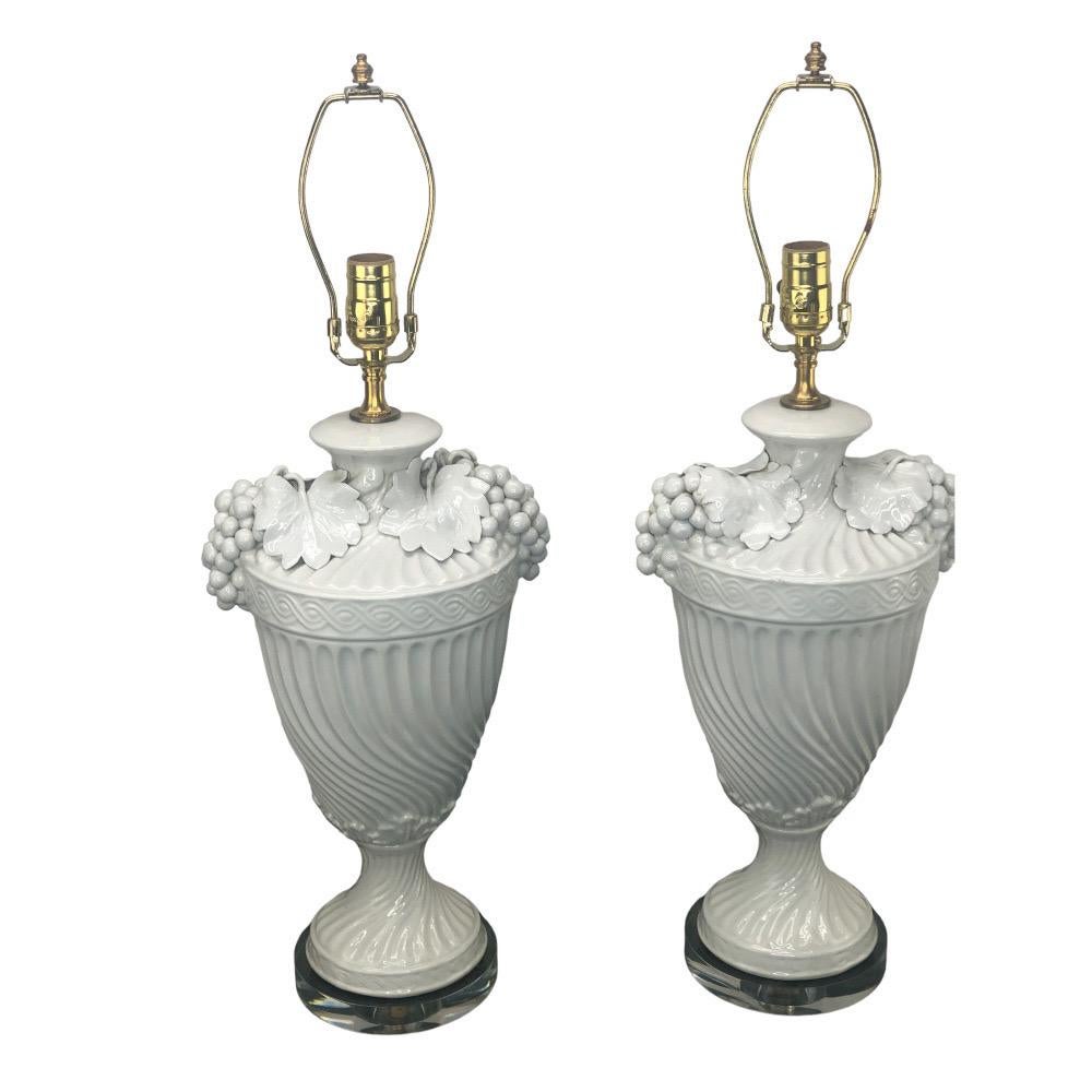 20th Century Pair of Italian Glazed Ceramic Urn Lamps With Grapes Clusters For Sale