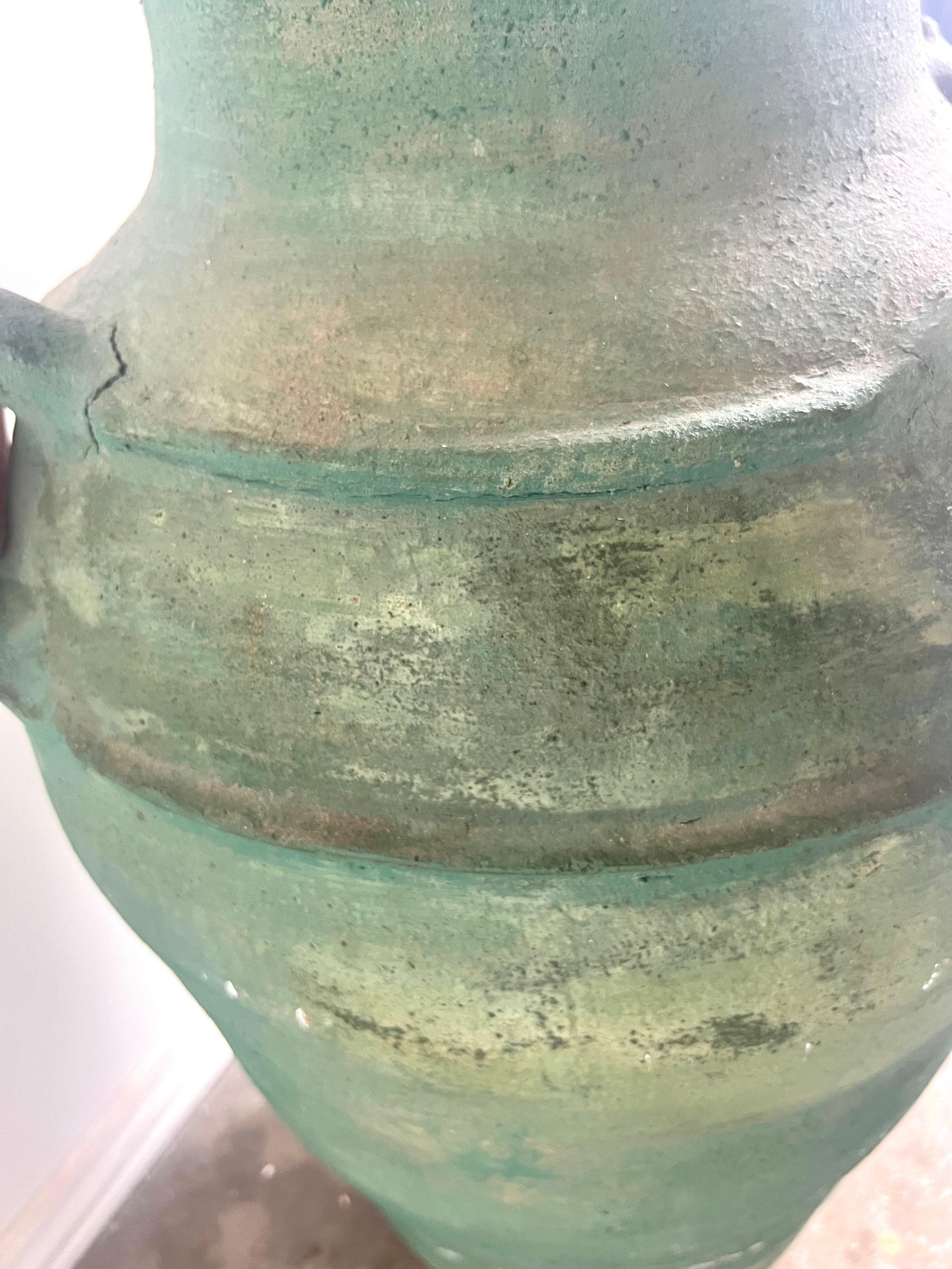 Paire d'urnes italiennes en céramique émaillée des années 1930 en vente 10