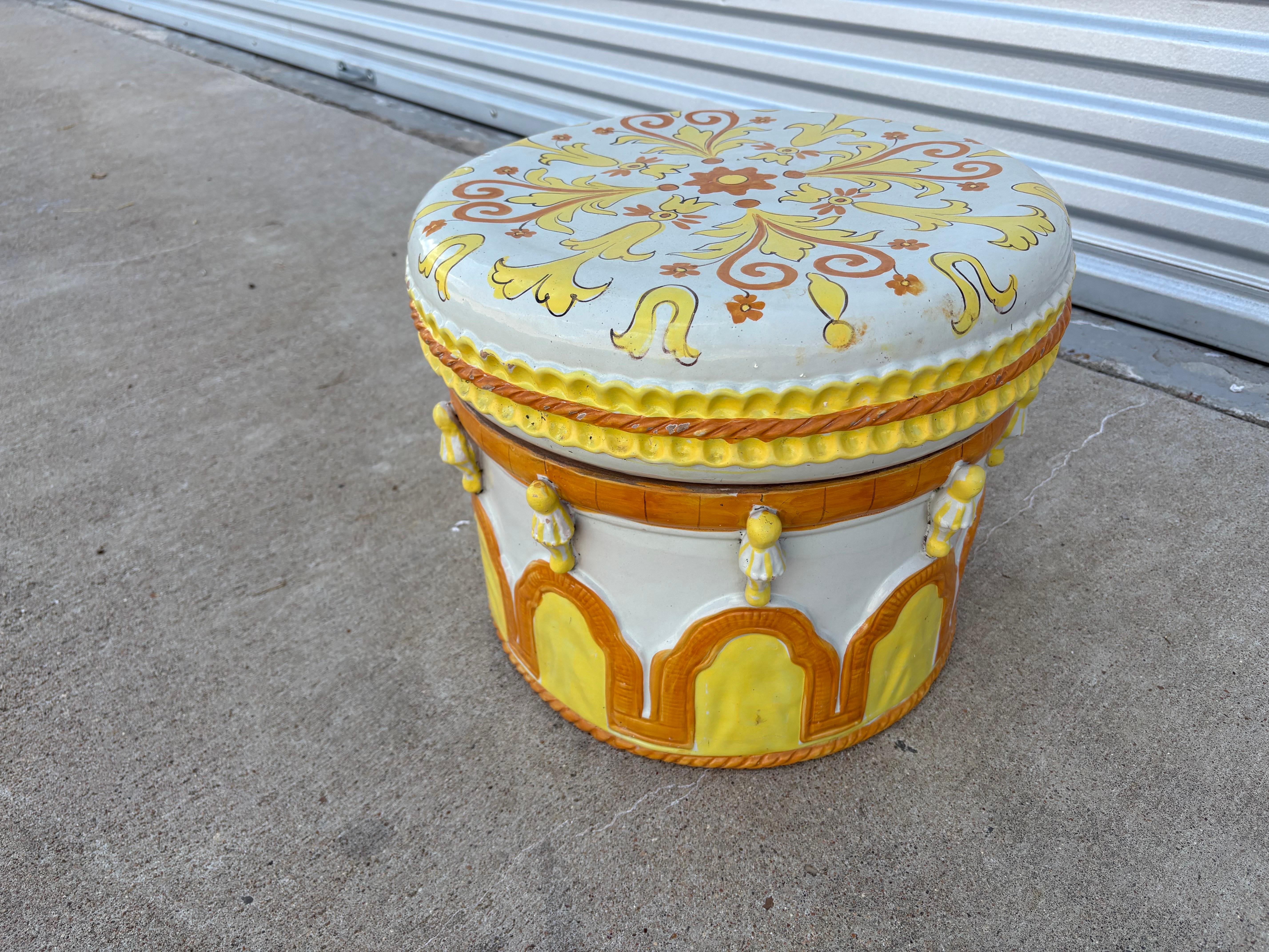 Pareja De Mesas Italianas De Terracota Esmaltada en venta 1