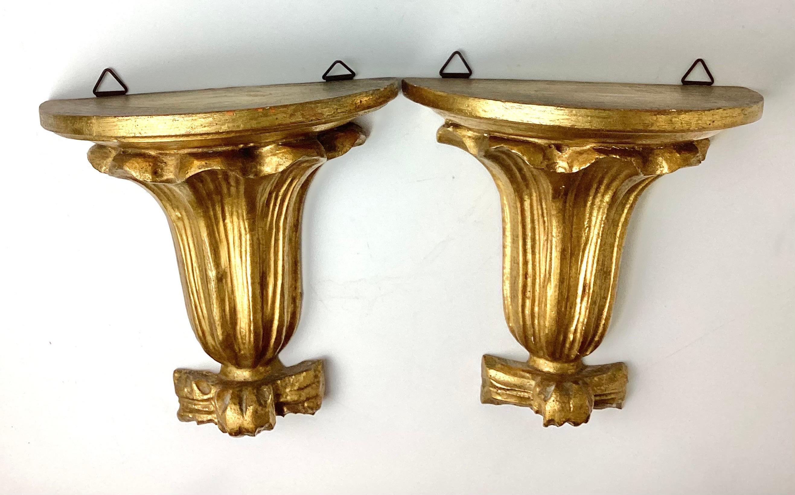 Pair of Italian Gold Gilt Wall Shelfs In Excellent Condition For Sale In Lambertville, NJ