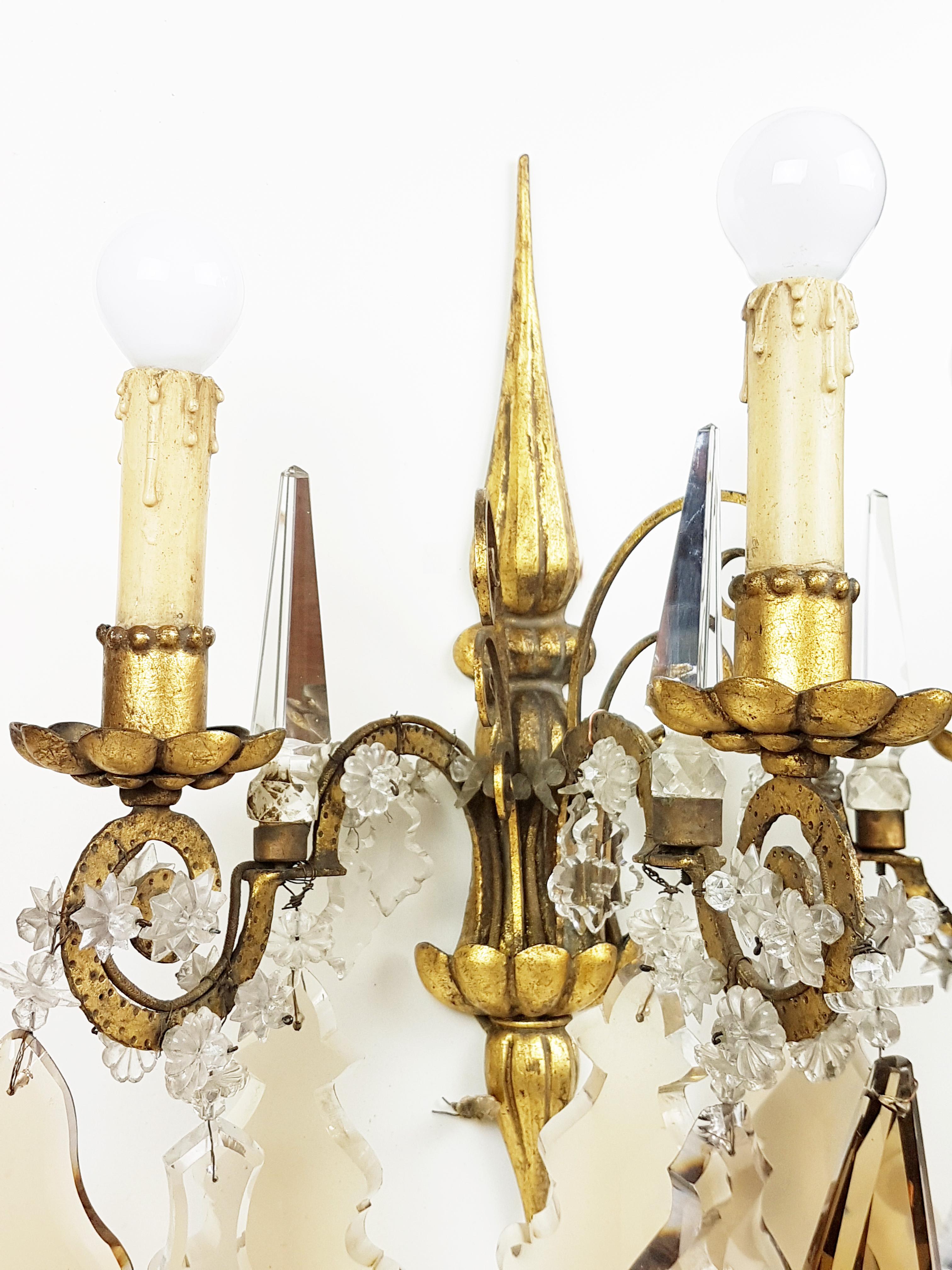 Pair of Italian Gold Leaf Metal and Faceted Crystal Deco Sconces For Sale 4