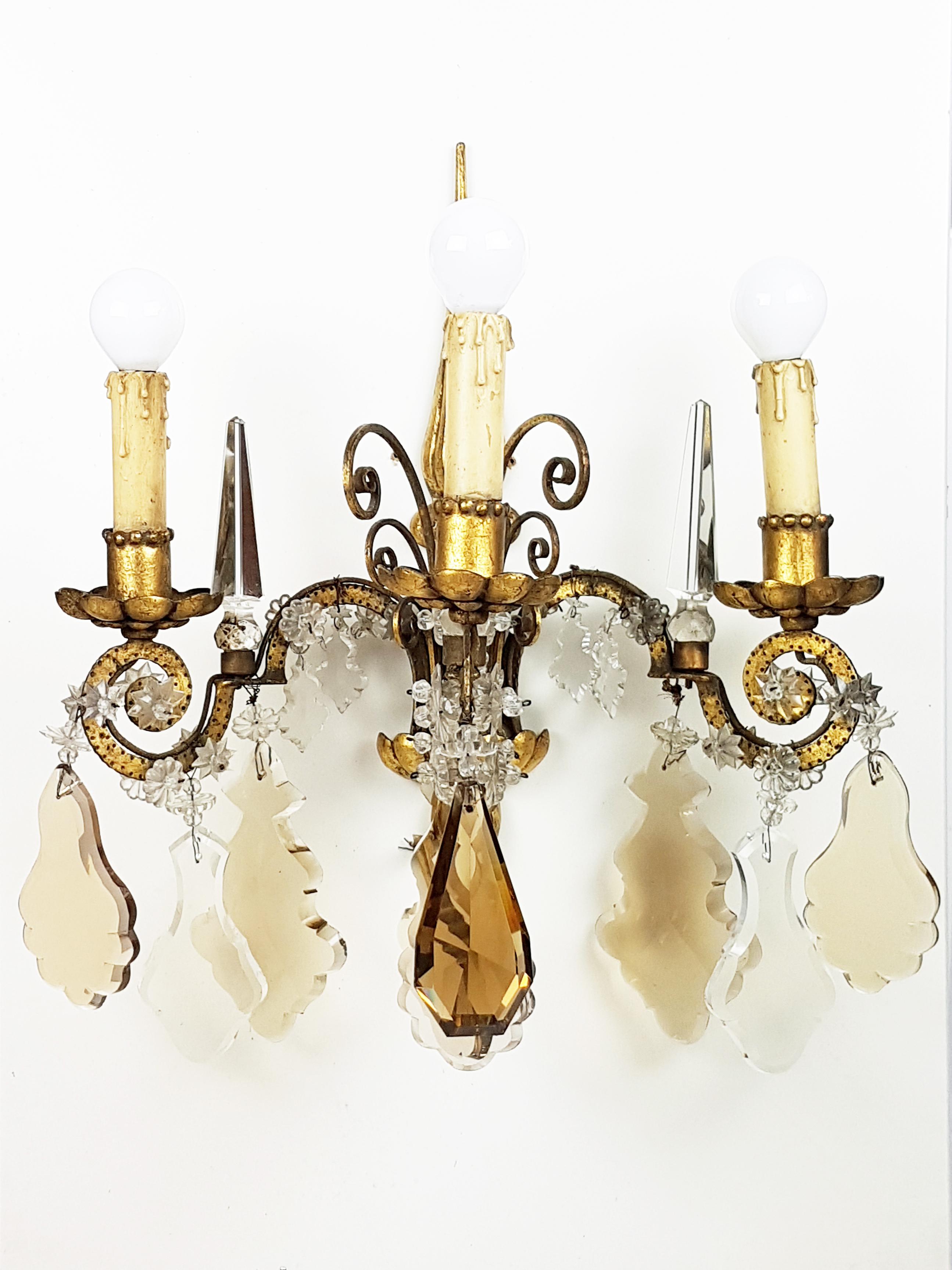 Pair of Italian Gold Leaf Metal and Faceted Crystal Deco Sconces For Sale 3