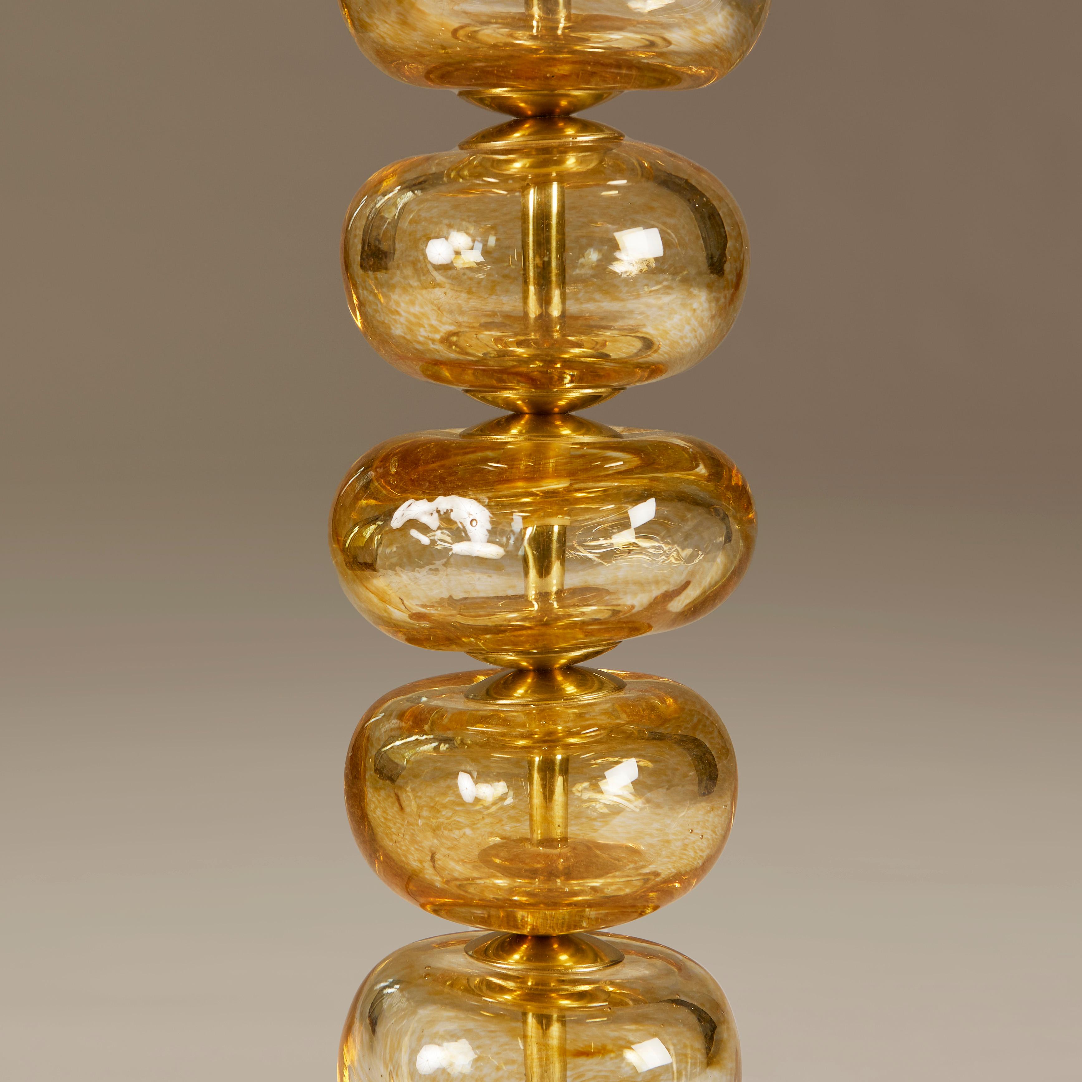 Paar italienische Gold Murano Kugel Tischlampen, Modern, mundgeblasen im Zustand „Neu“ im Angebot in London, GB