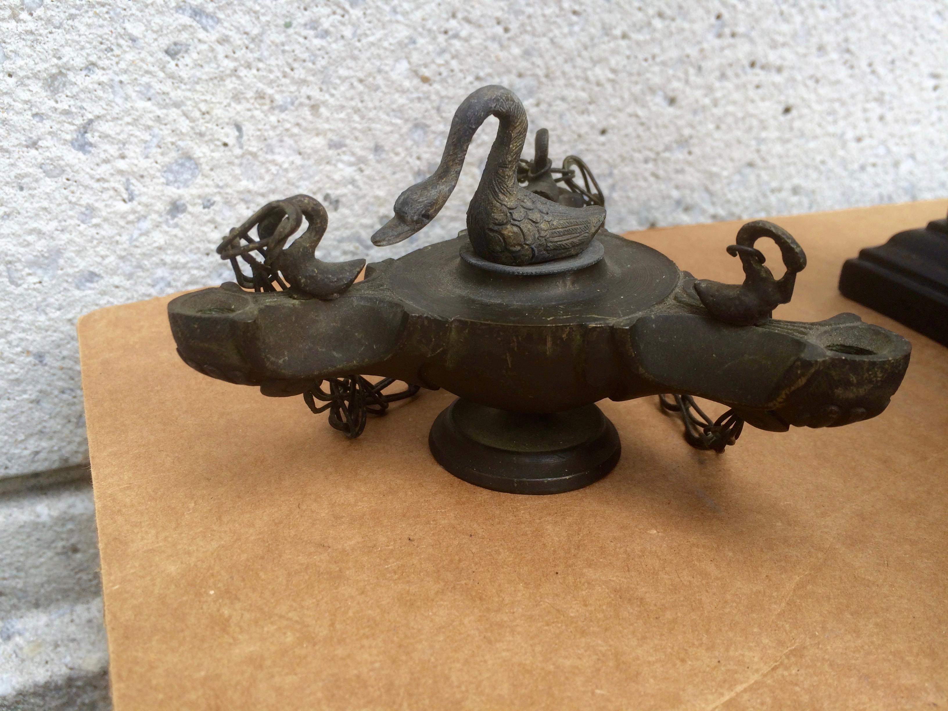 Pair of 19th Century Italian Grand Tour Bronze Oil Lamps on Marble Bases For Sale 7