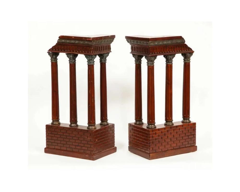 Paire de modèles néoclassiques de ruines romaines en bois d'acajou et bronze de style Grand Tour italien en vente 4