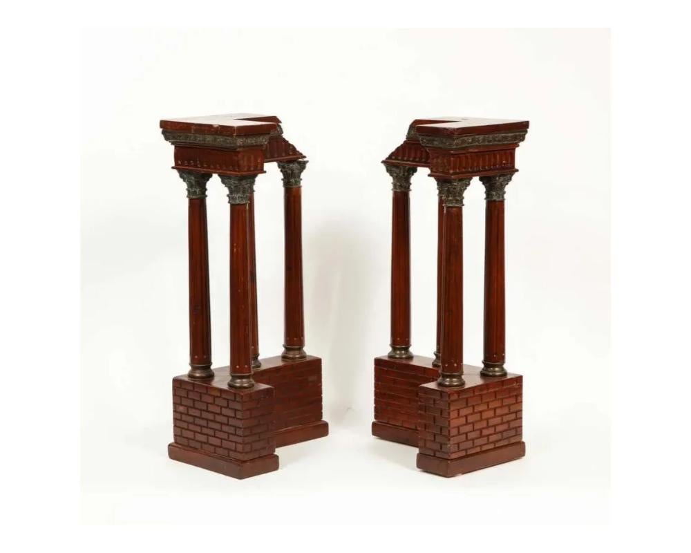 Paire de modèles néoclassiques de ruines romaines en bois d'acajou et bronze de style Grand Tour italien en vente 7