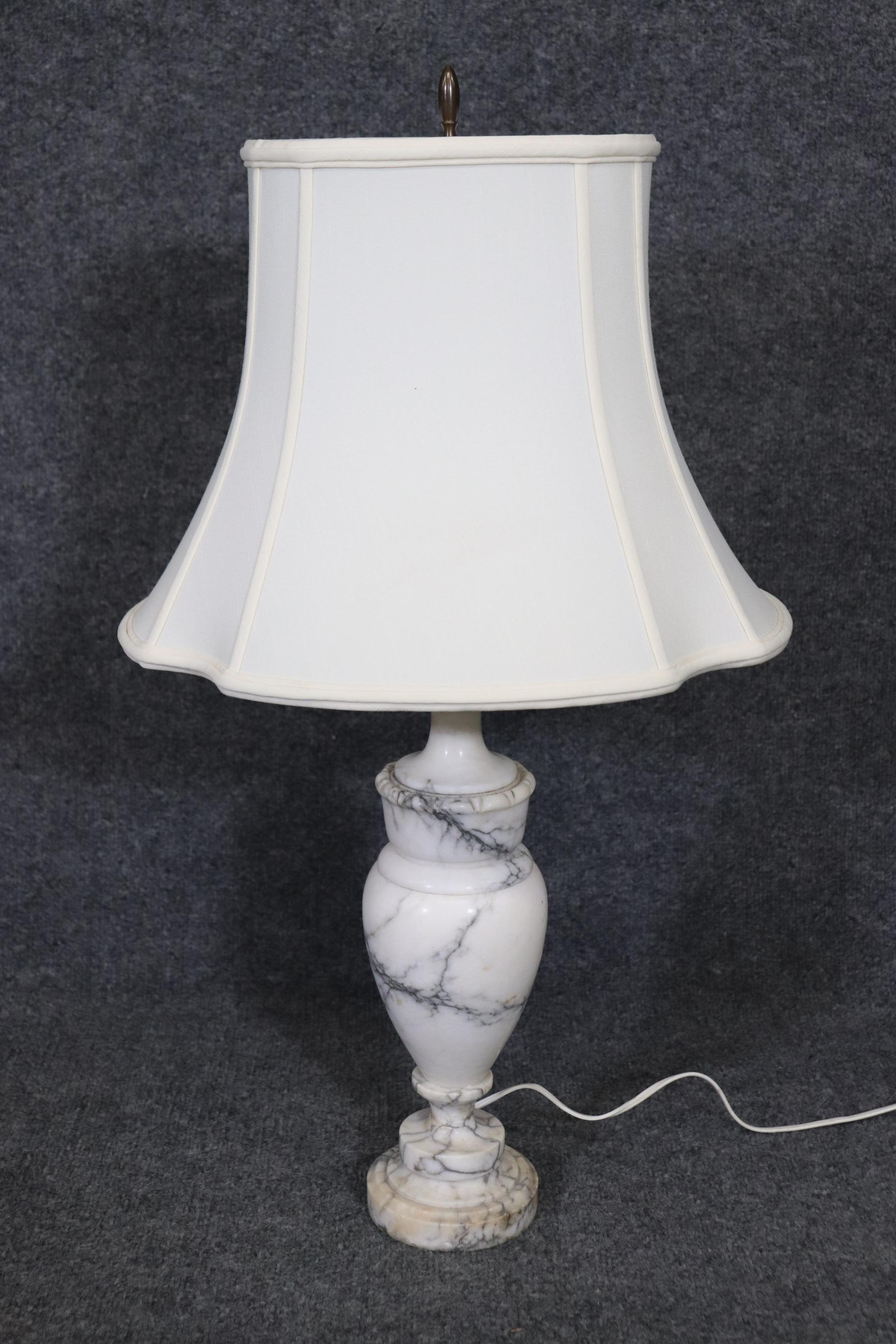 Pair of Italian Grand Tour Style Carrara Marble Table Lamps In Good Condition For Sale In Swedesboro, NJ