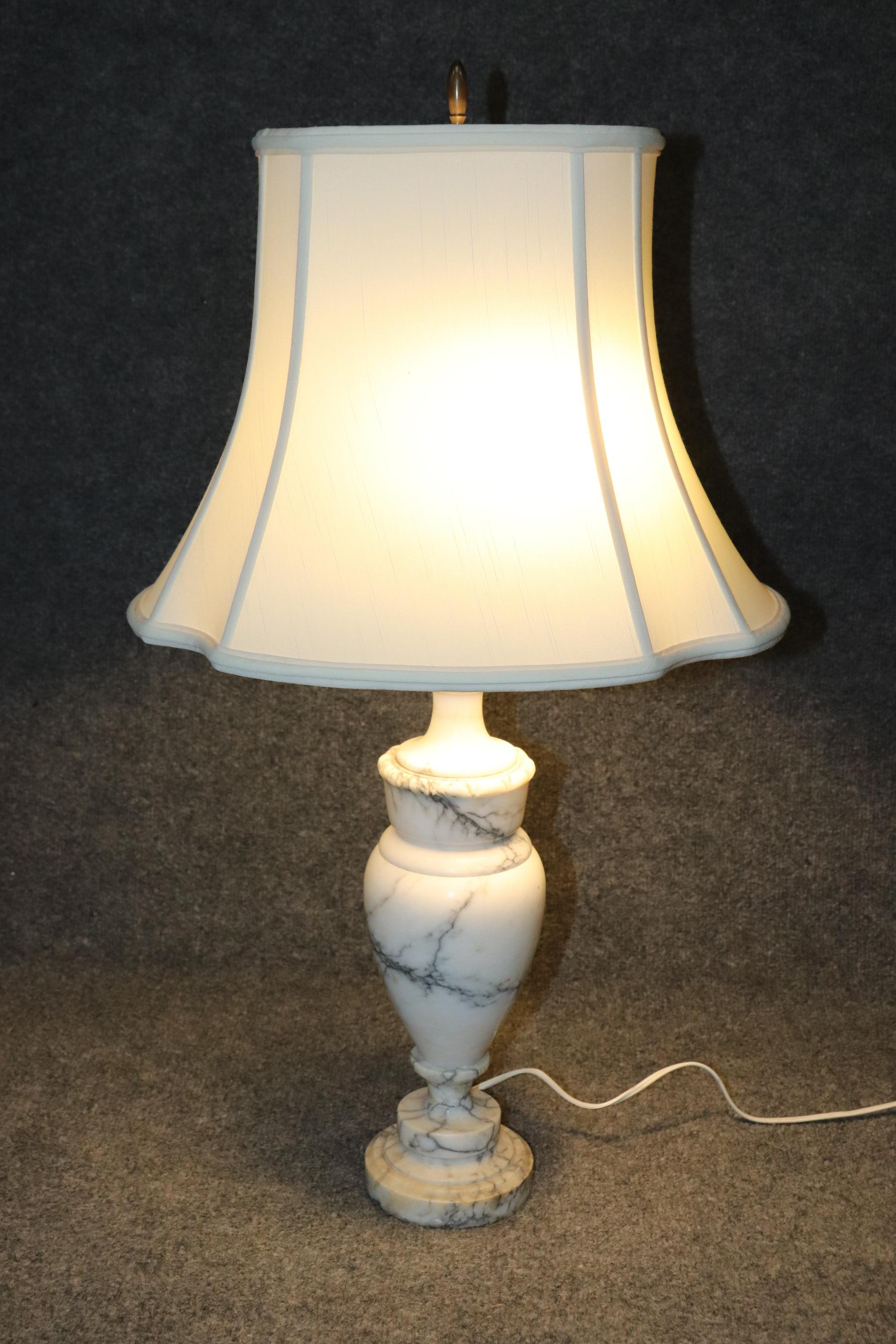 Pair of Italian Grand Tour Style Carrara Marble Table Lamps For Sale 3