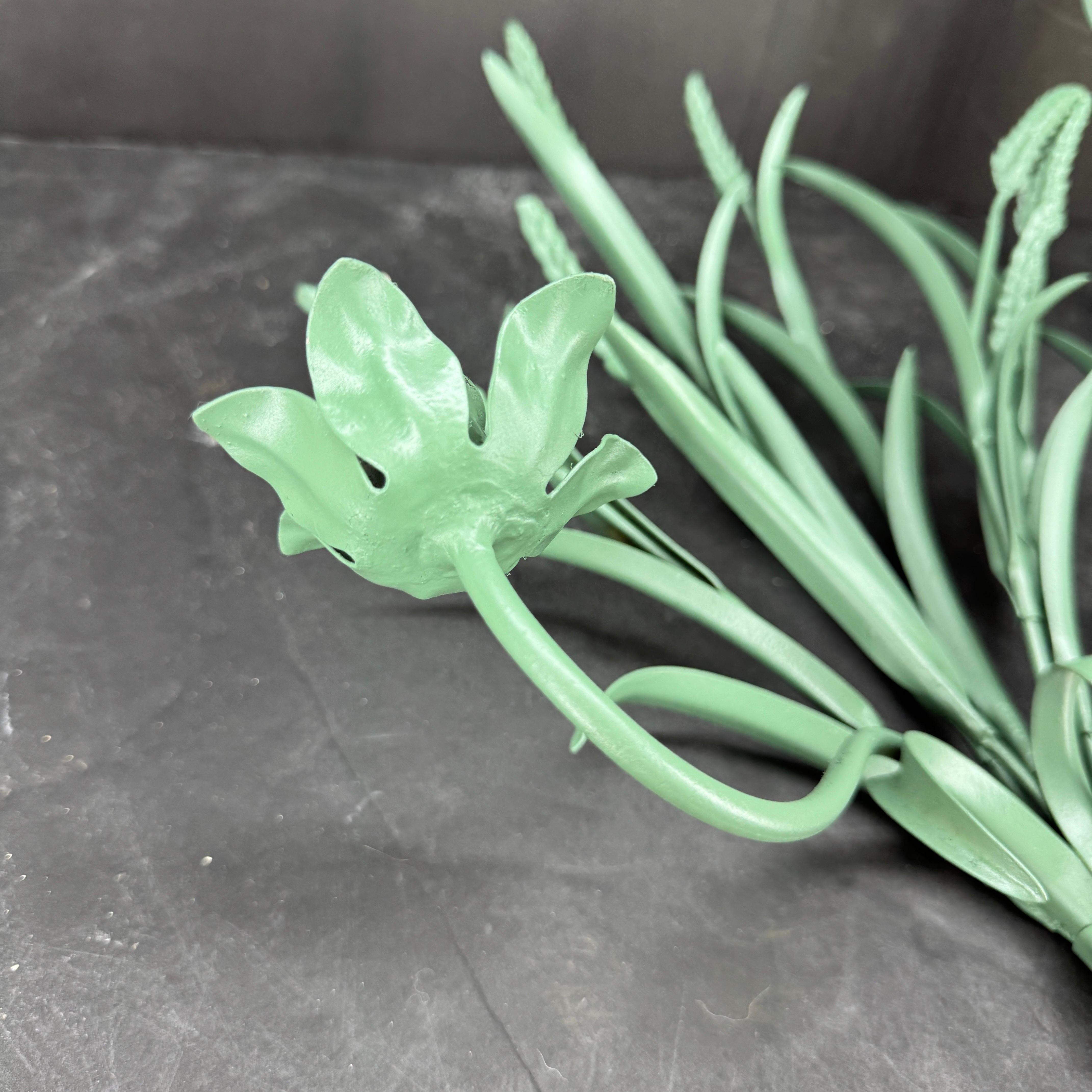 Coppia di candele da parete italiane in metallo verniciato verde Greene & Greene 4