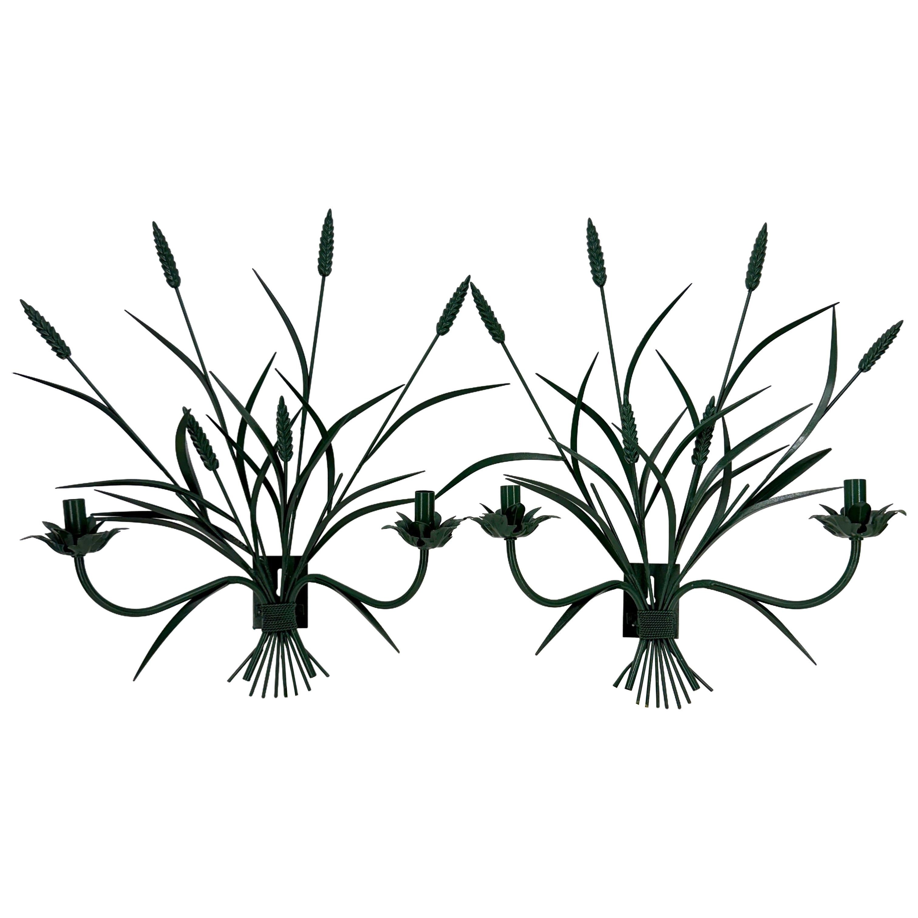 Paire d
appliques murales italiennes à blé en métal peint en vert