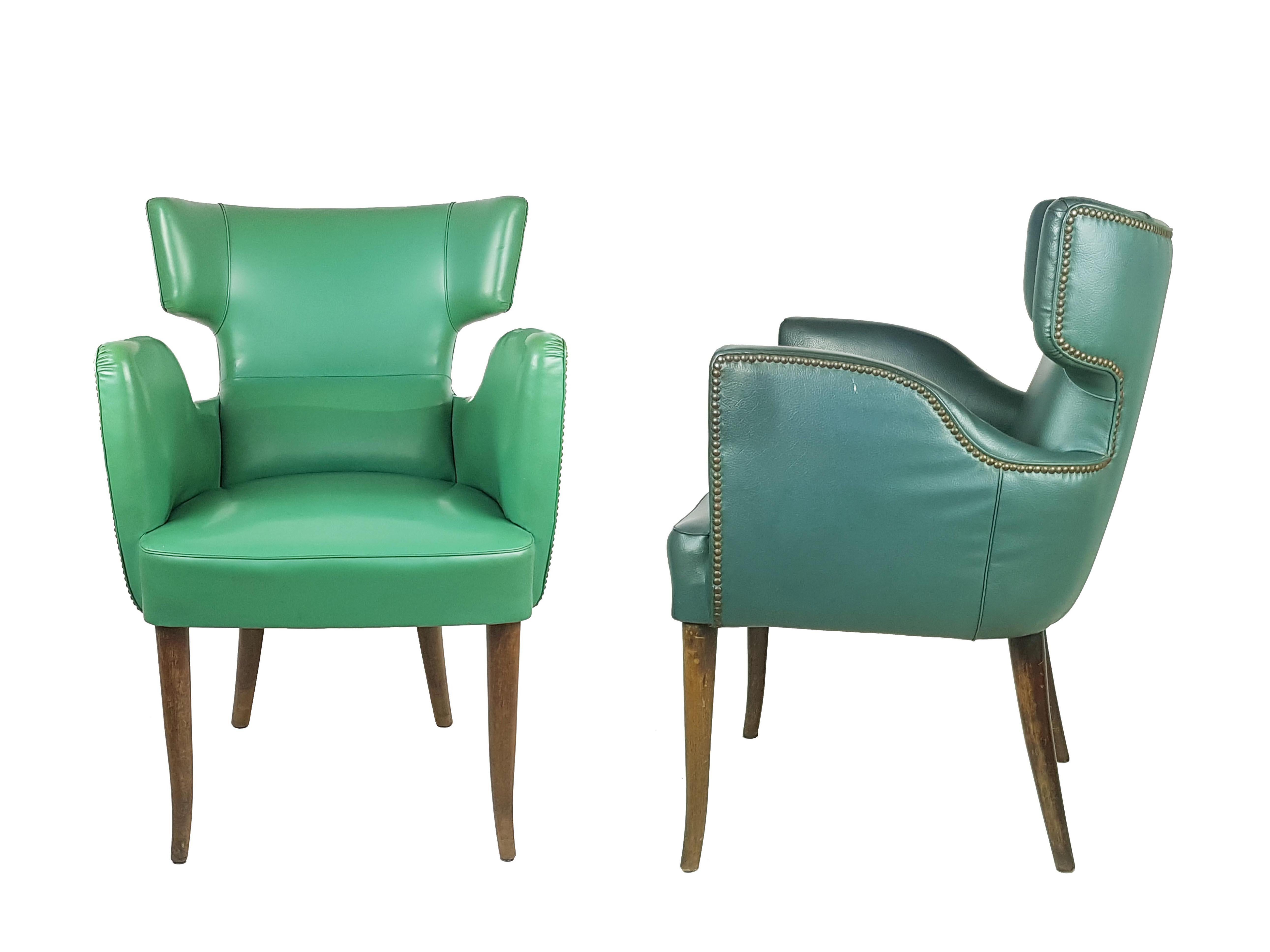 Pair of Italian Green Skai & Wood '50s Armchairs in the Style of Melchiorre Bega For Sale 6