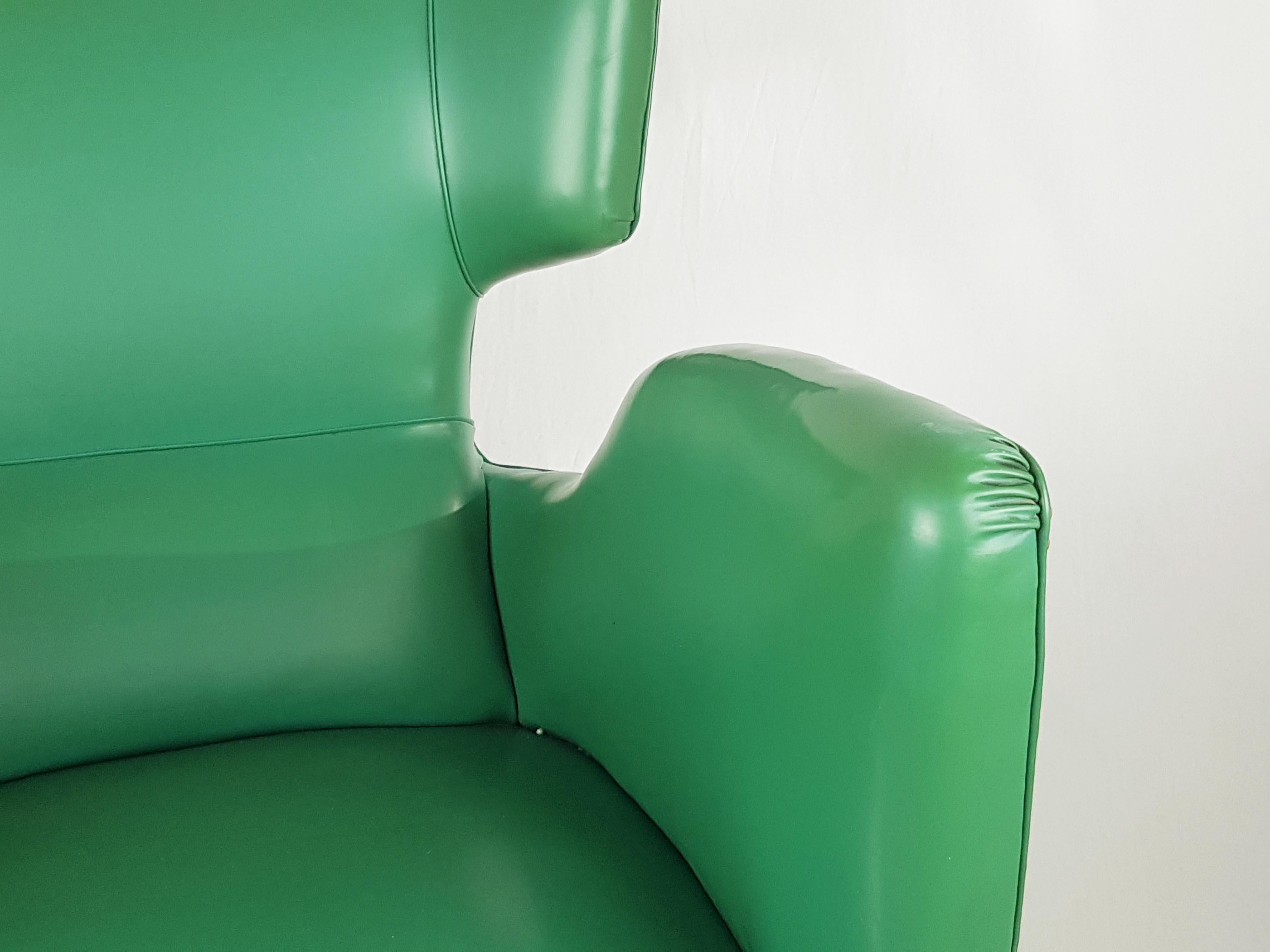 Pair of Italian Green Skai & Wood '50s Armchairs in the Style of Melchiorre Bega For Sale 10