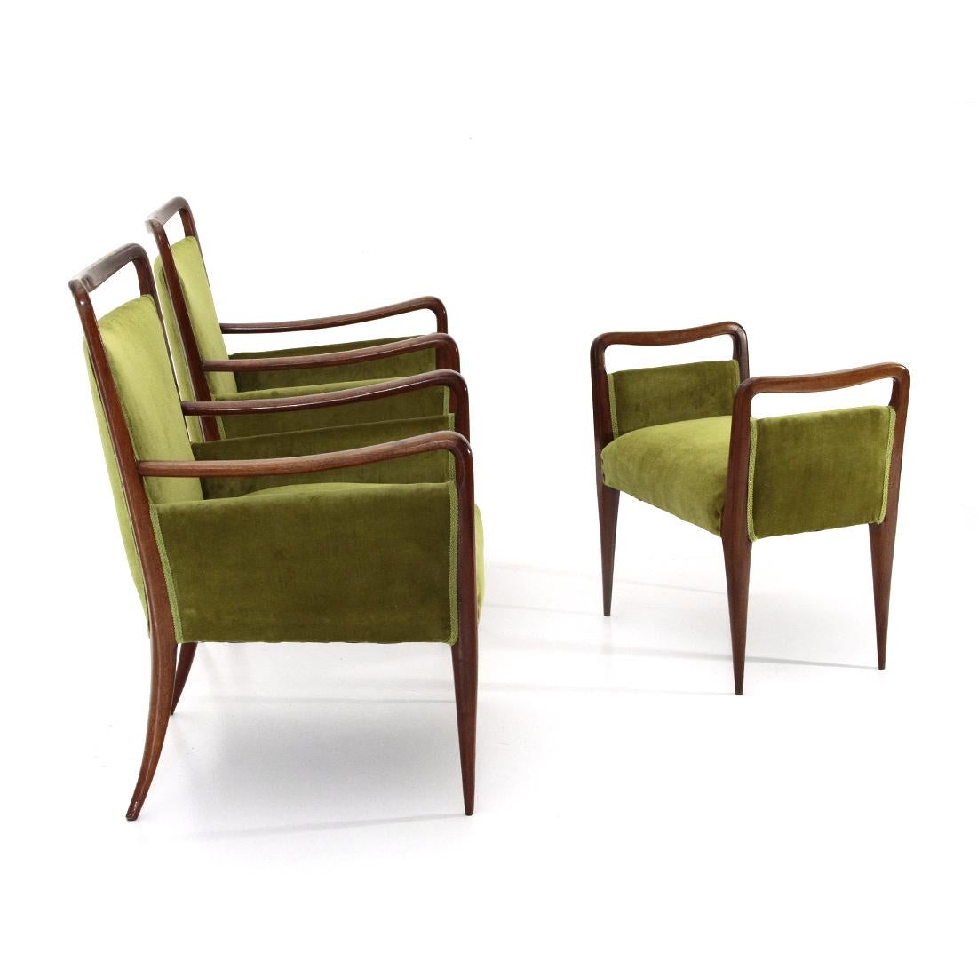 Pair of Italian Green Velvet Armchairs with Pouf, 1940s In Good Condition In Savona, IT
