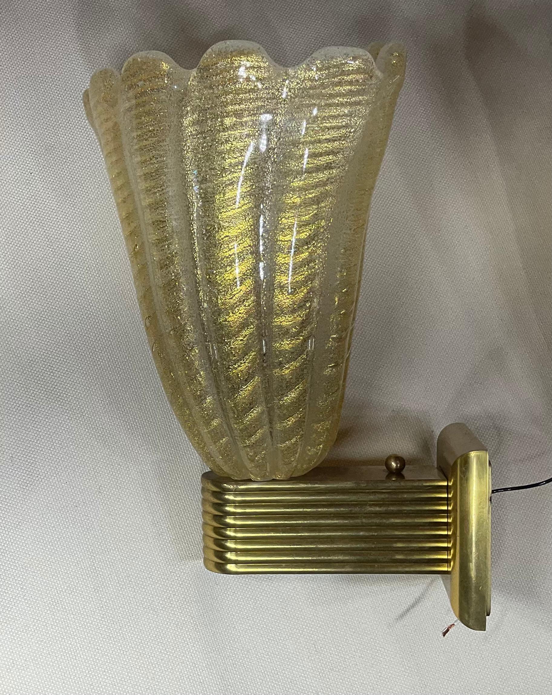 Hand-Crafted Pair of Italian Handblown Murano Glass Sconces  For Sale