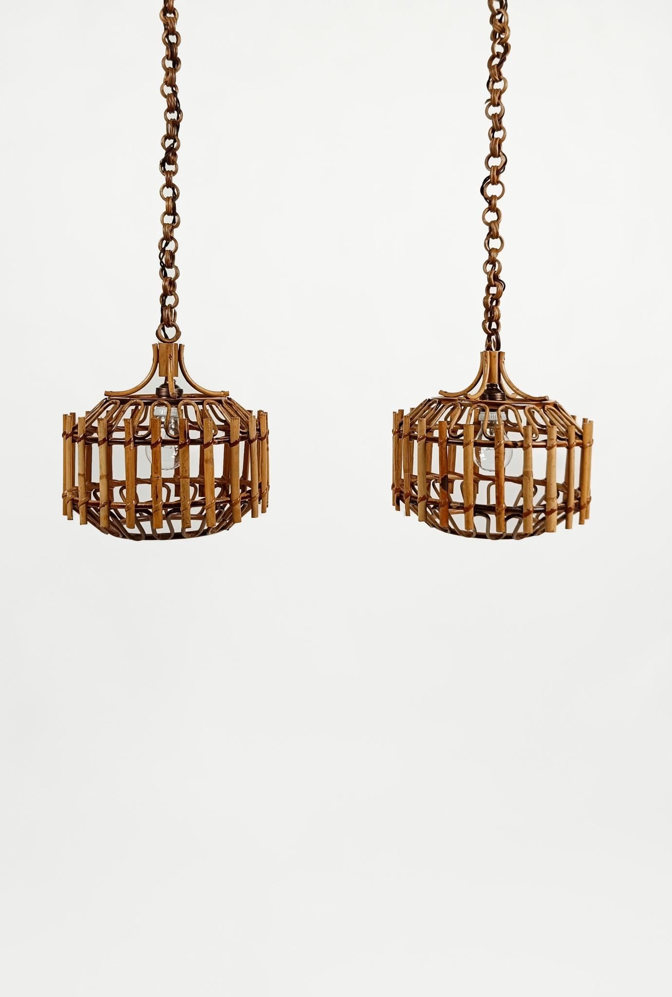 Coppia di lampade a sospensione artigianali italiane in canna e rattan, stile Albini, anni '60 in vendita 3