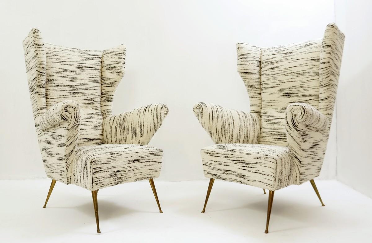 Pair of Italian Mid-Century Modern High Back Armchairs, Newly Upholstered In Good Condition In Brussels, BE