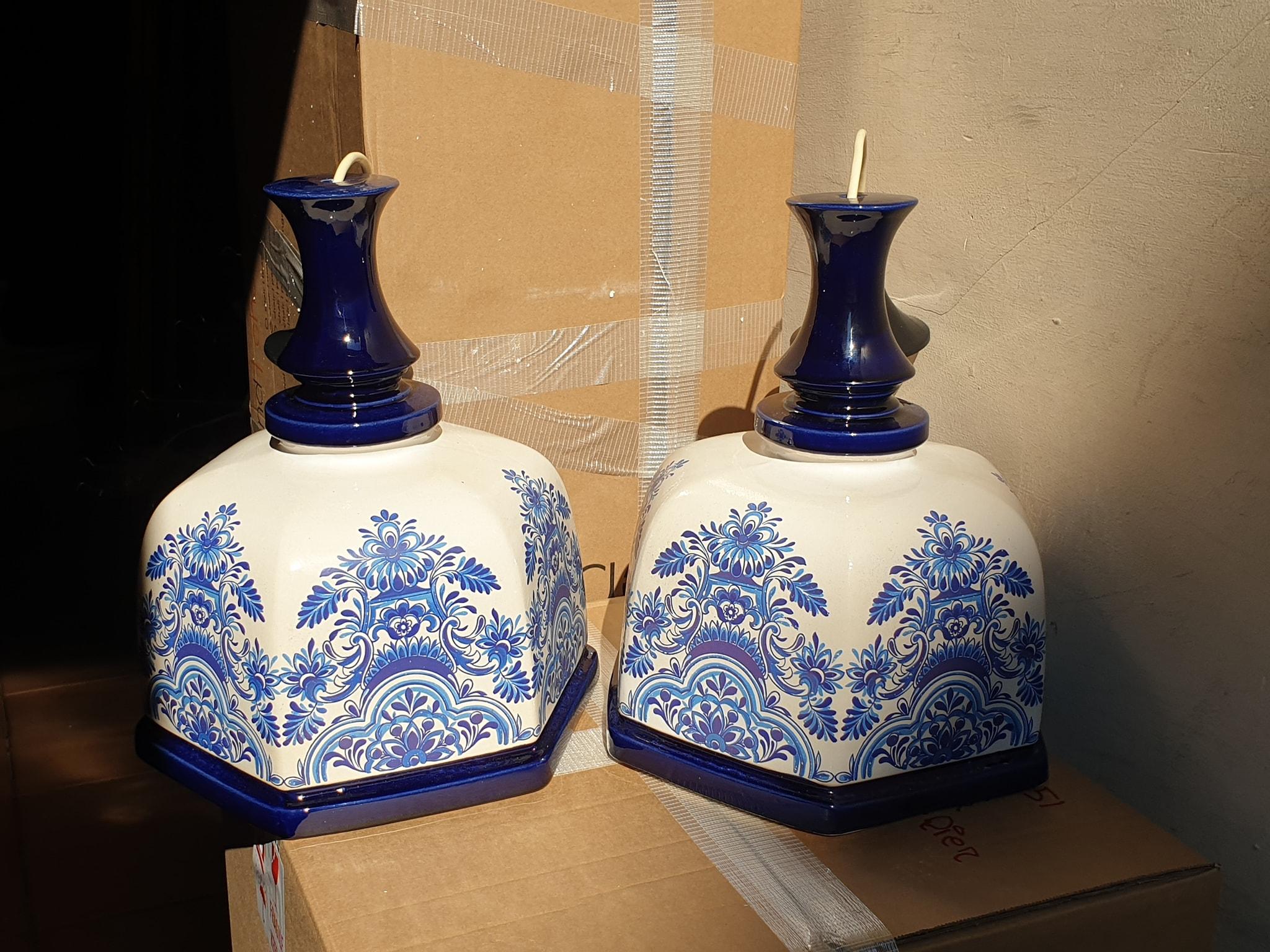 Pair of Italian Hollywood Regency Ceramic Floral Pendant Lights For Sale 2