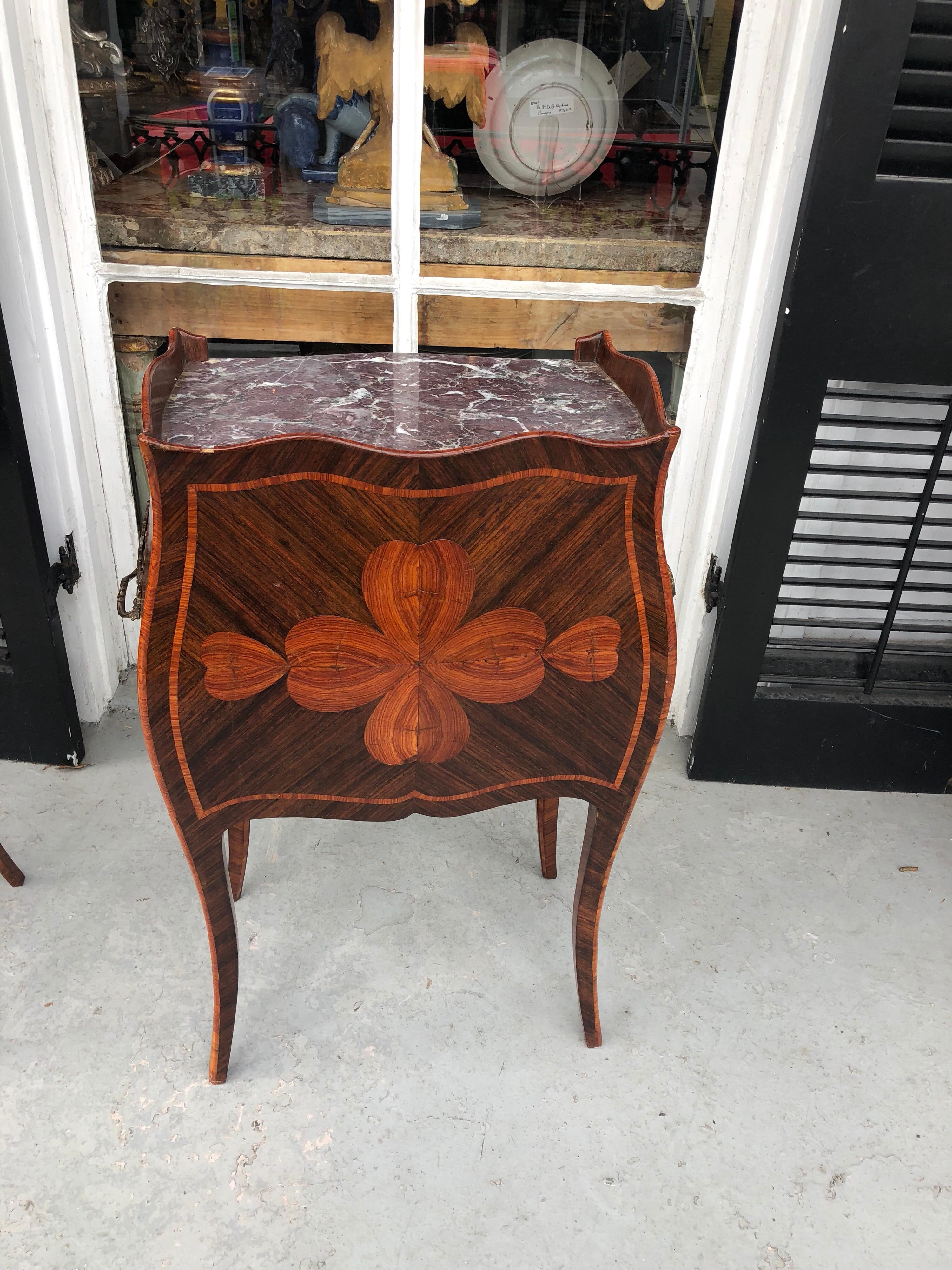 Pair of Italian Inlaid Kingwood Commodini In Excellent Condition In Natchez, MS