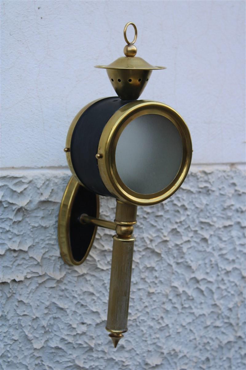 Pair of Italian Lantern Sconces from 1950 in Brass Gold Enameled Metal Black In Good Condition For Sale In Palermo, Sicily