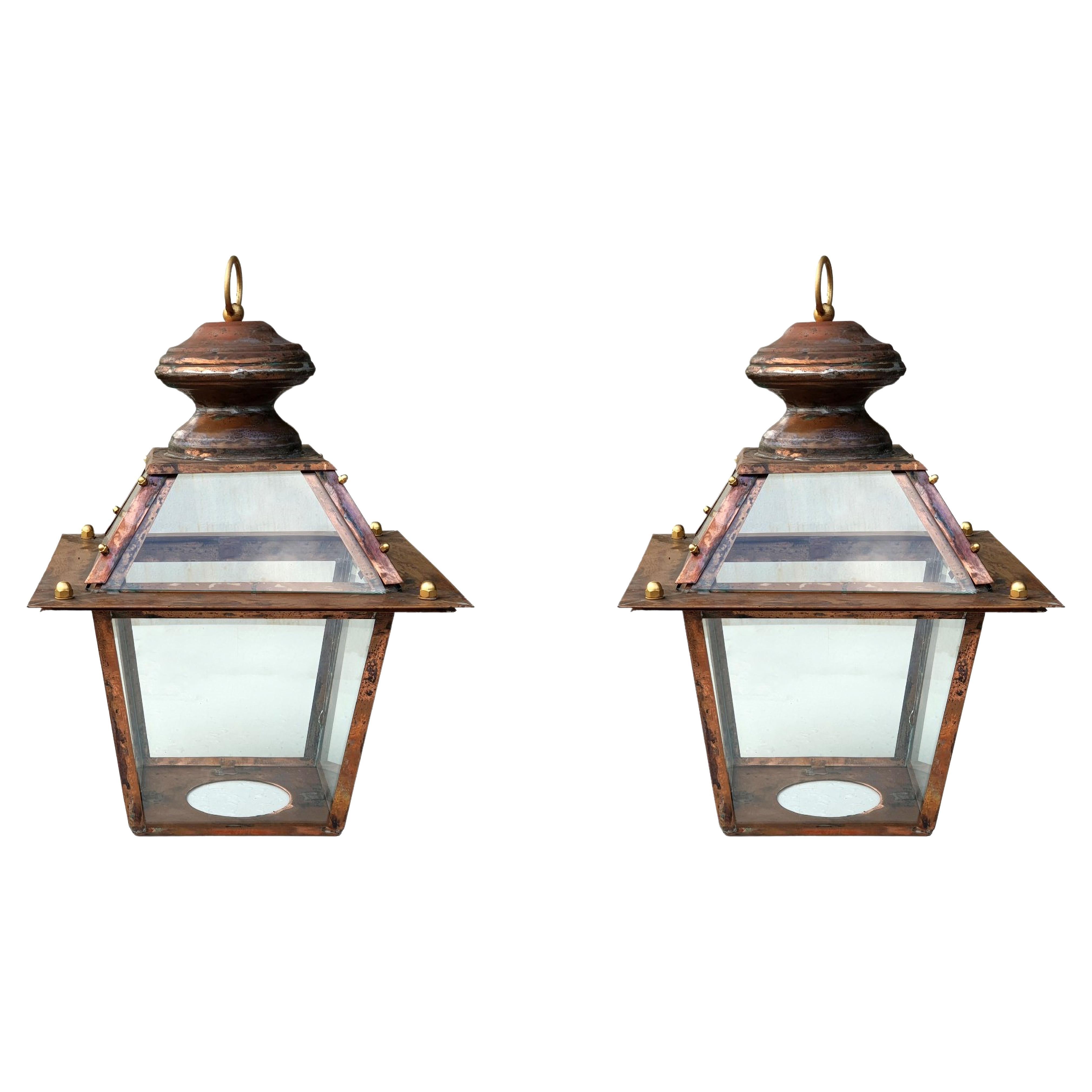 Pair of Italian Lanterns in Tuscan Copper with Ring Early 20th Century For Sale