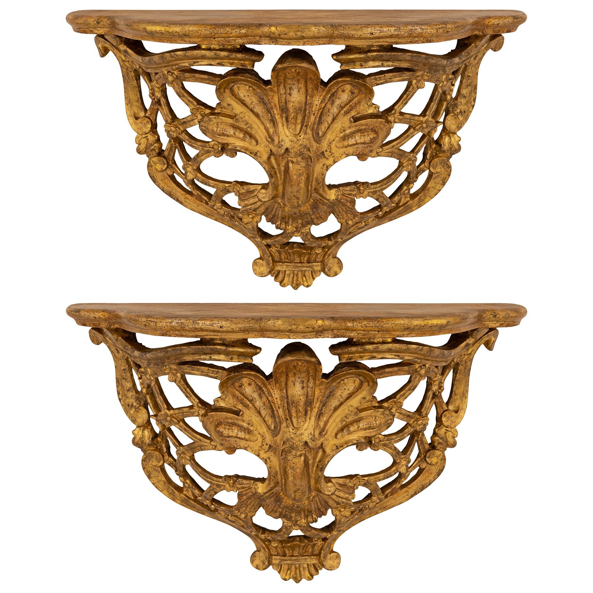 Pair Of Italian Late 18th Century Baroque St. Mecca Wall Brackets For Sale