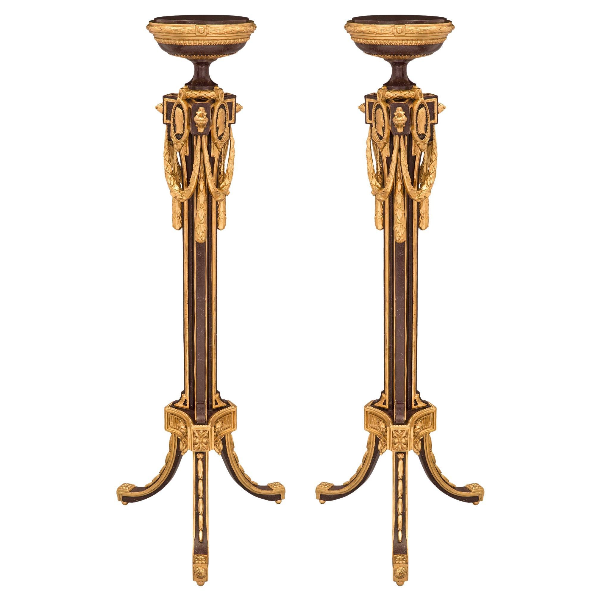 Pair of Italian Late 18th Century Neo-Classical St. Torchière Pedestal Stands For Sale