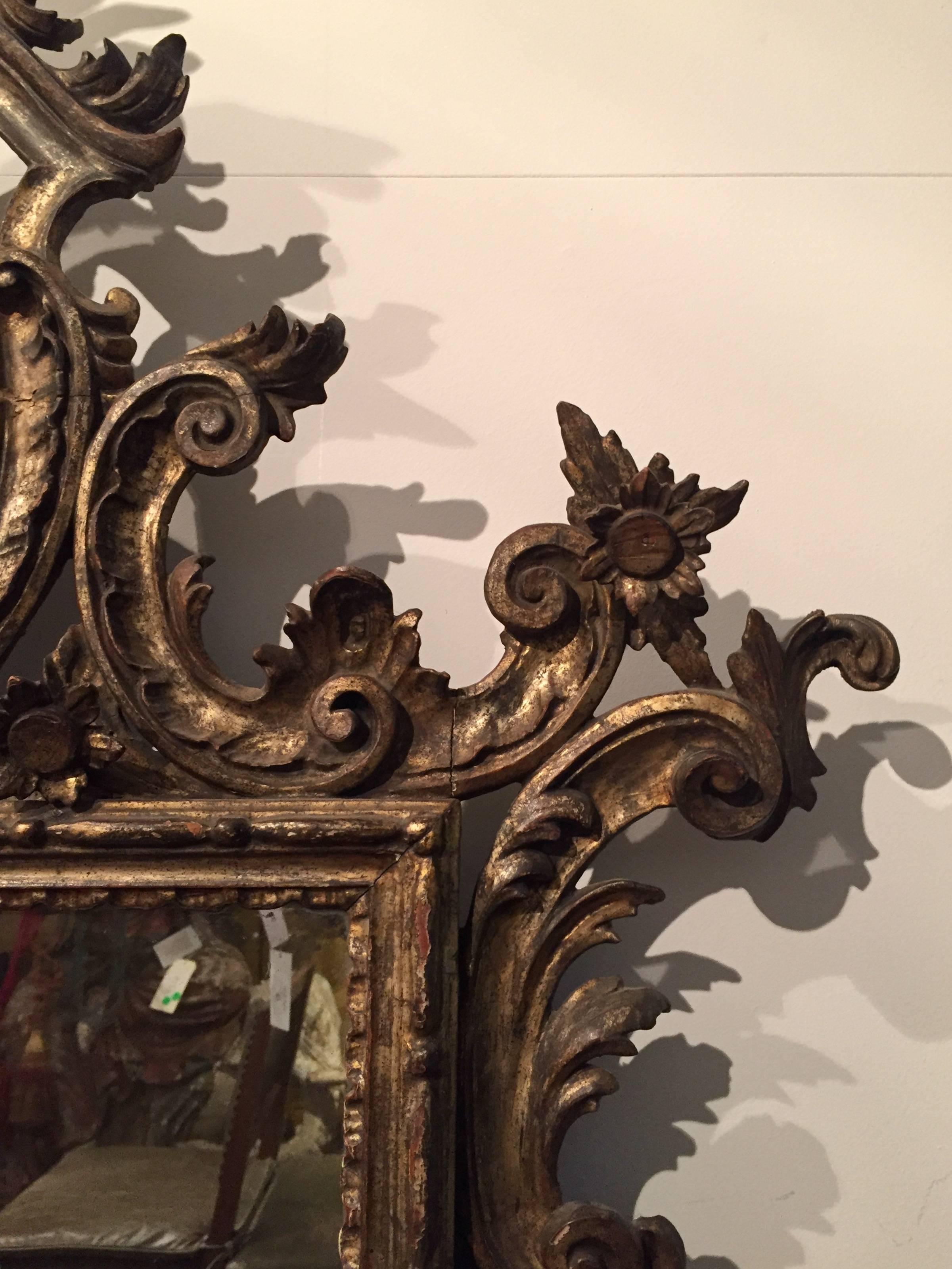 A Pair of Italian Late 18th Century Rococo Giltwood Mirrors In Good Condition In Armadale, Victoria