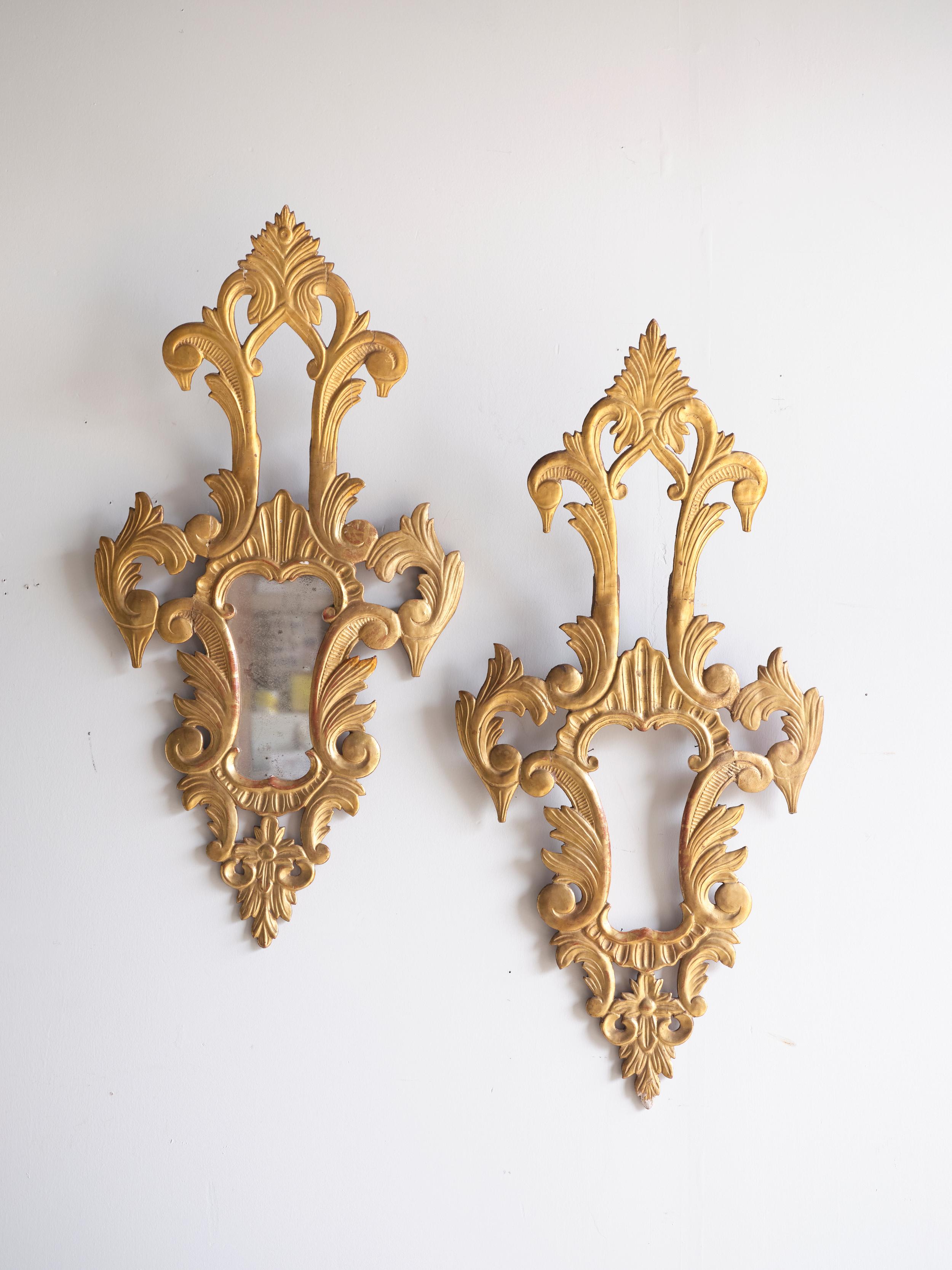 French Pair of Italian late 19th Century Gilded Mirrors For Sale