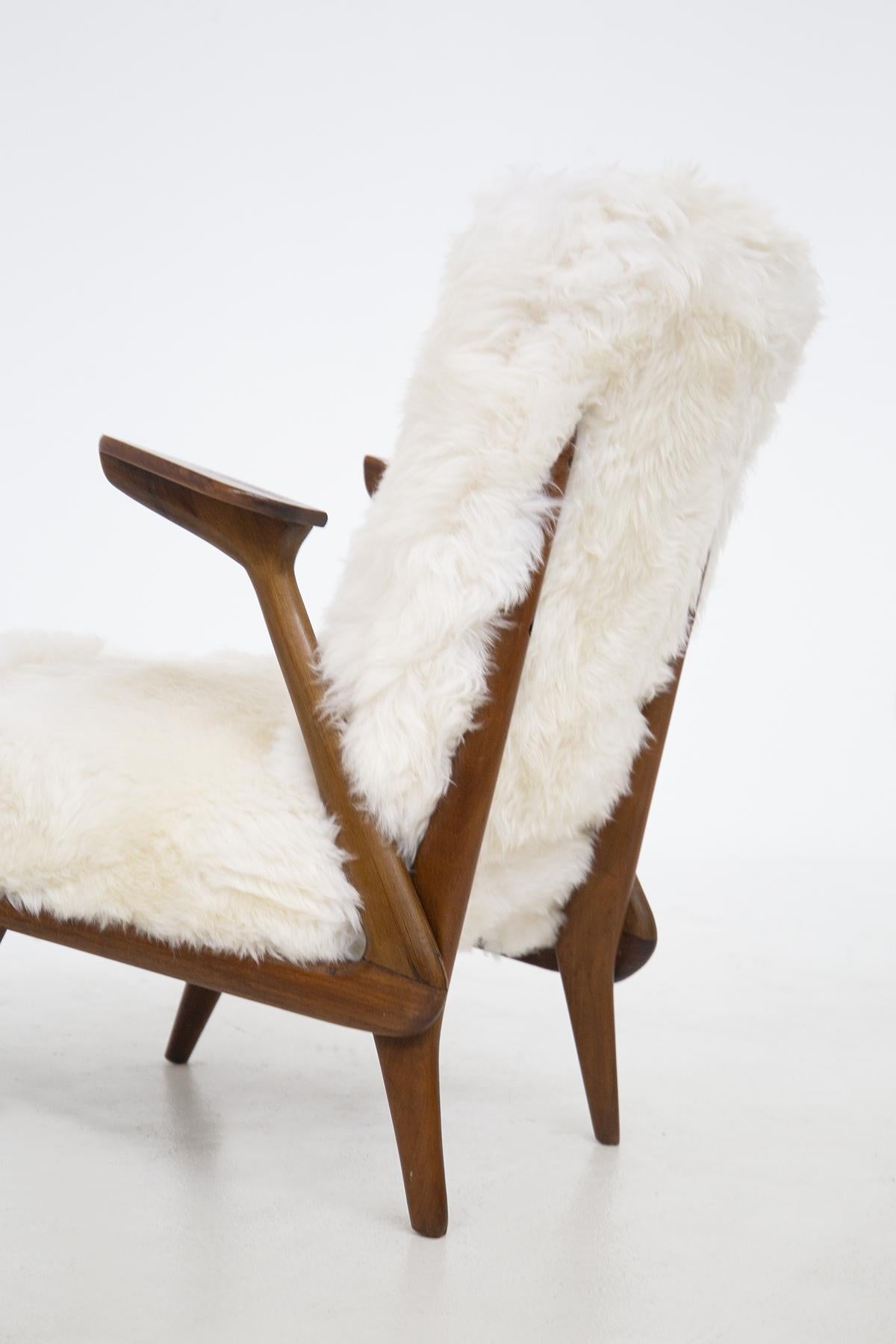 Mid-Century Modern Pair of Italian Fur Armchairs Attr. to Giuseppe Scapinelli For Sale