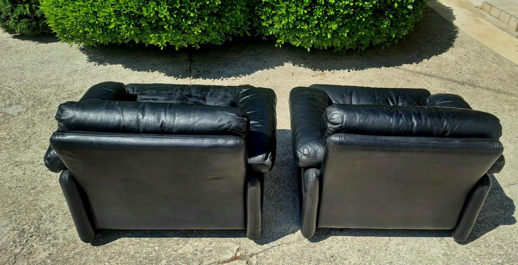 Pair of Italian Leather Chairs by Tobia Scarpa  For Sale 3