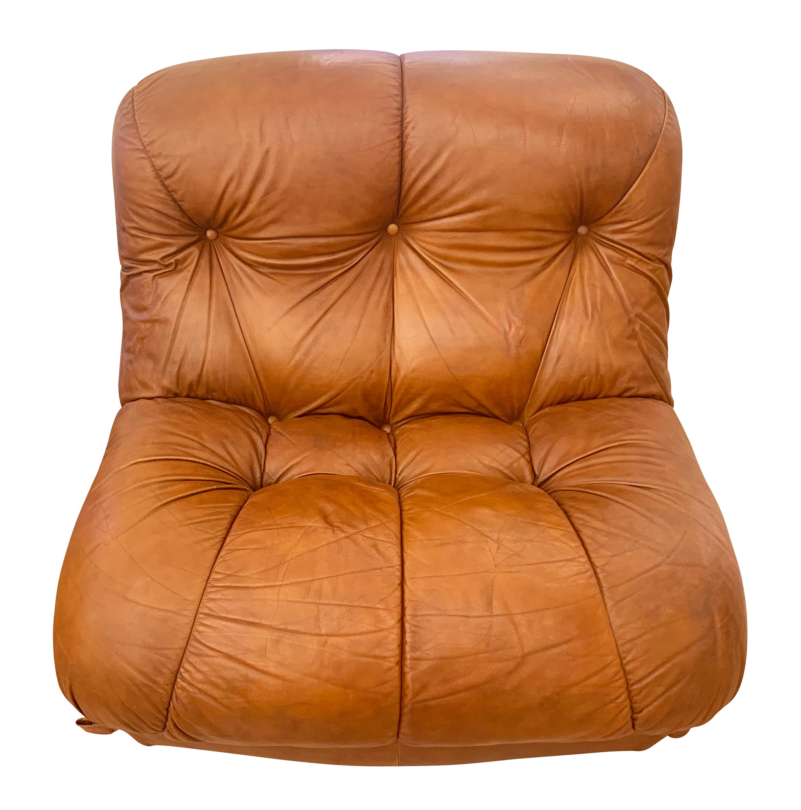 Pair of Italian Leather Lounge Chairs For Sale 3