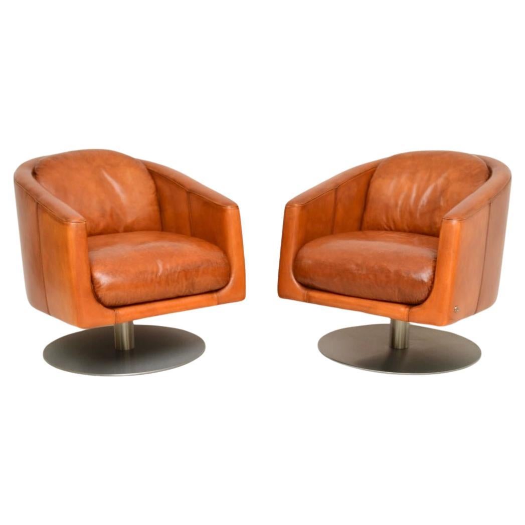 Pair of Italian Leather Swivel Armchairs by Natuzzi For Sale